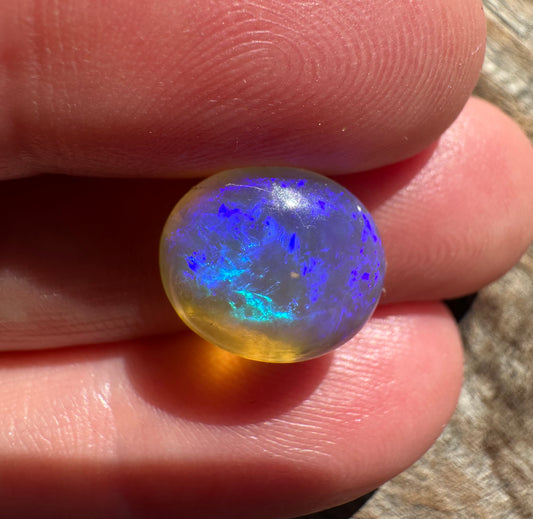 Pretty Australian Lightning Ridge Crystal Opal