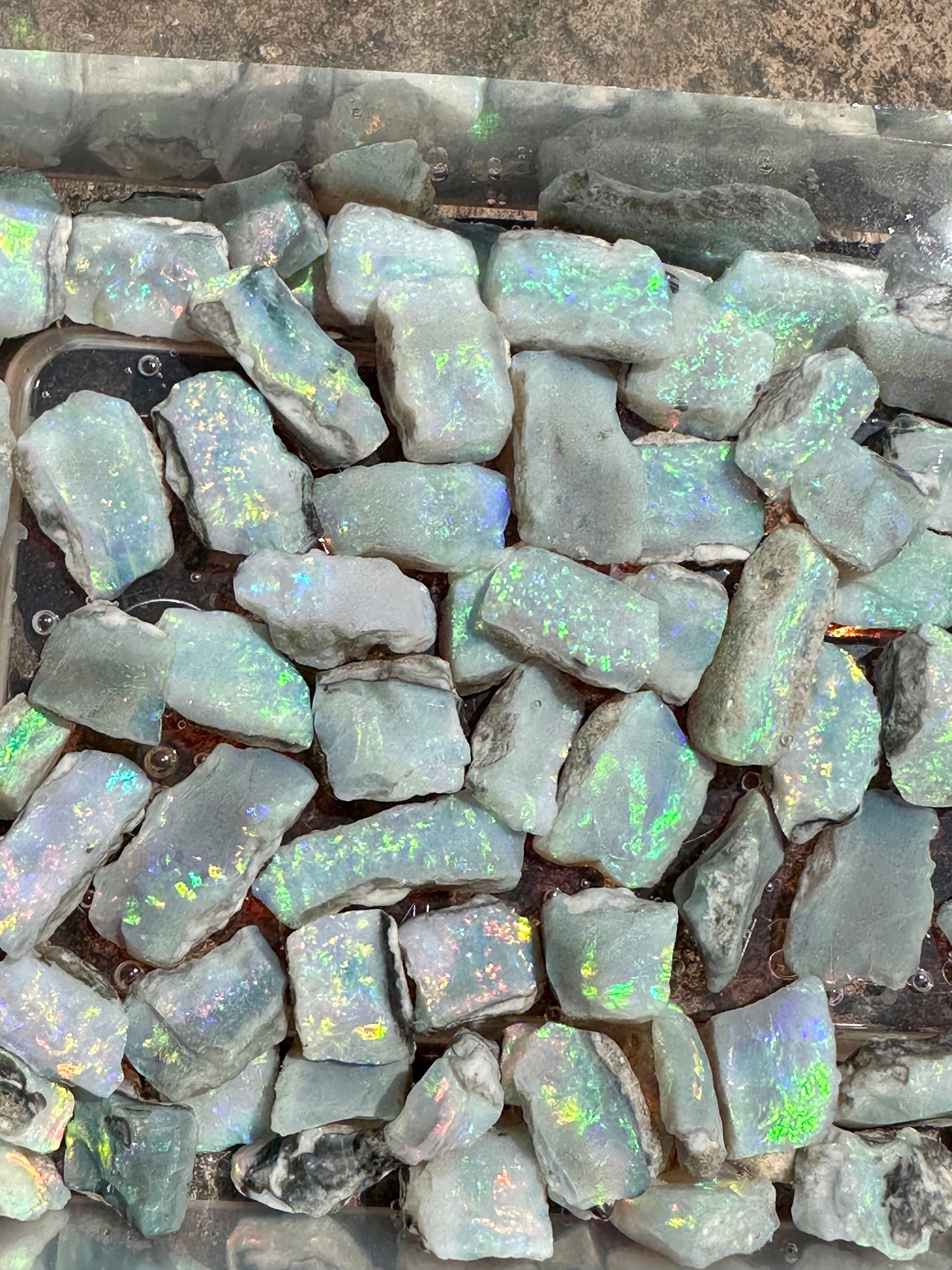 Mintabie semi-black rough uncut crystal opal