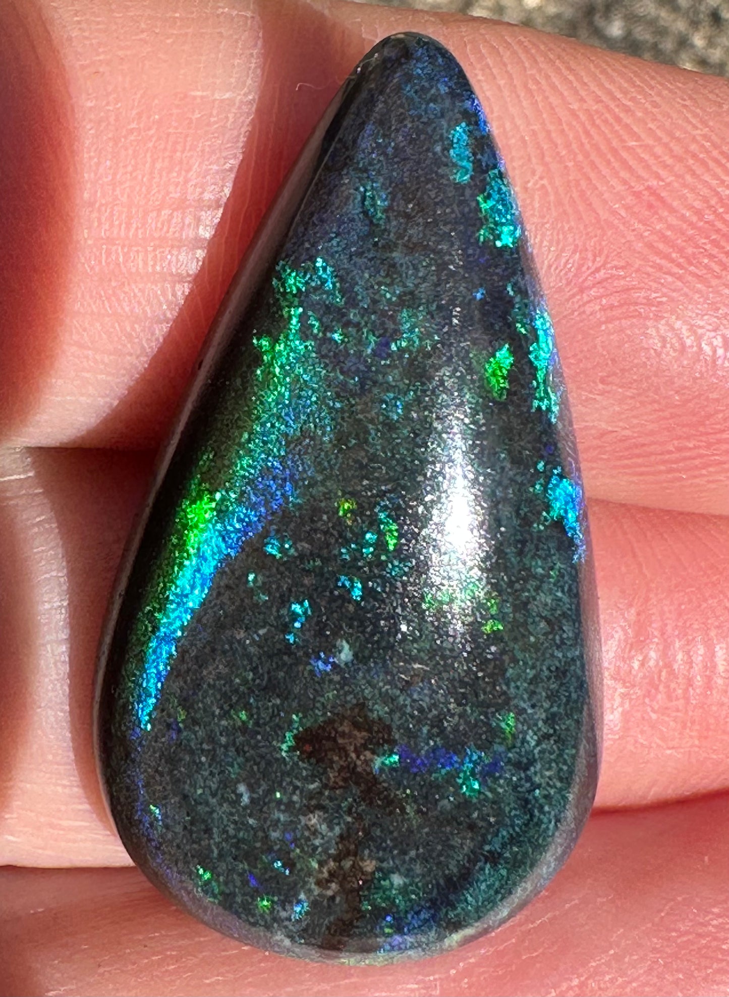 Pearshape Andamooka matrix opal 21.3 cts
