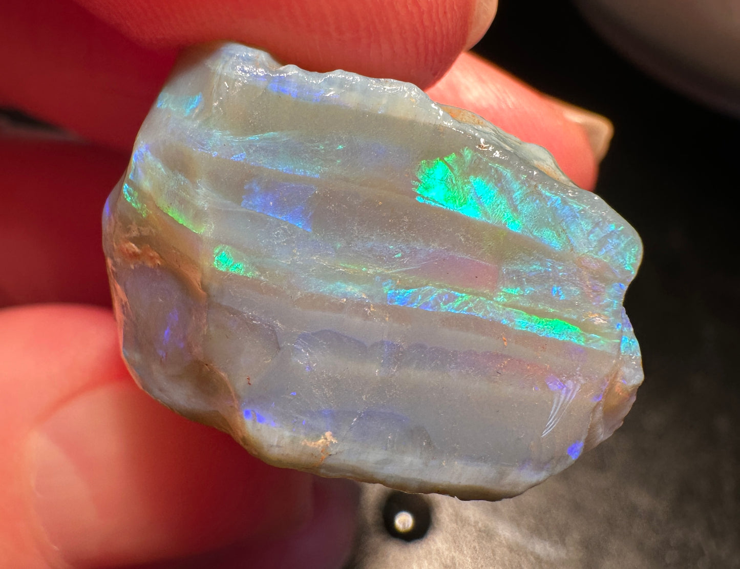 Opal Essence Australian Lambina Rough Grey Base opal multicolored Unset 