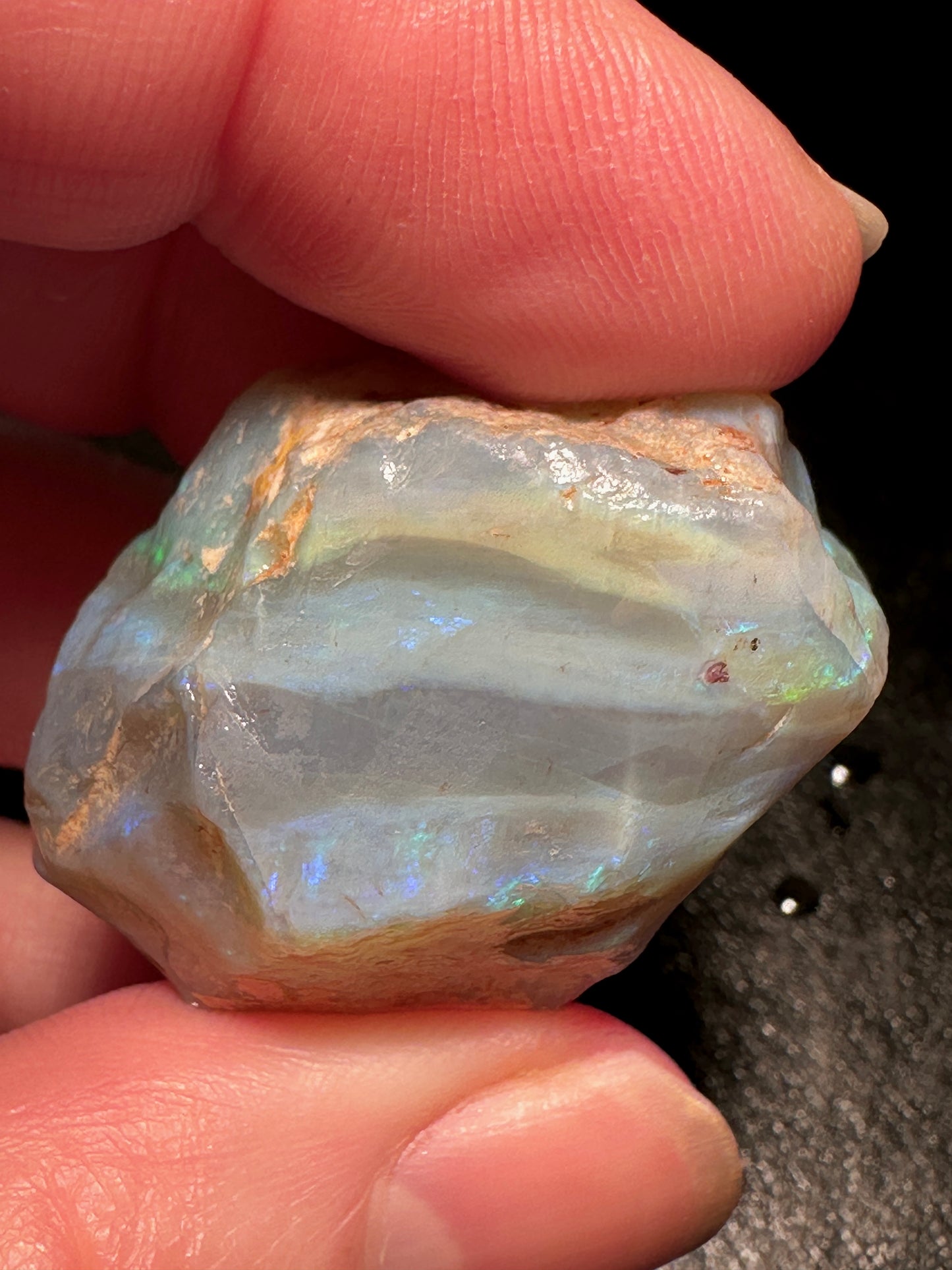 Opal Essence Australian Lambina Rough Grey Base opal multicolored Unset 