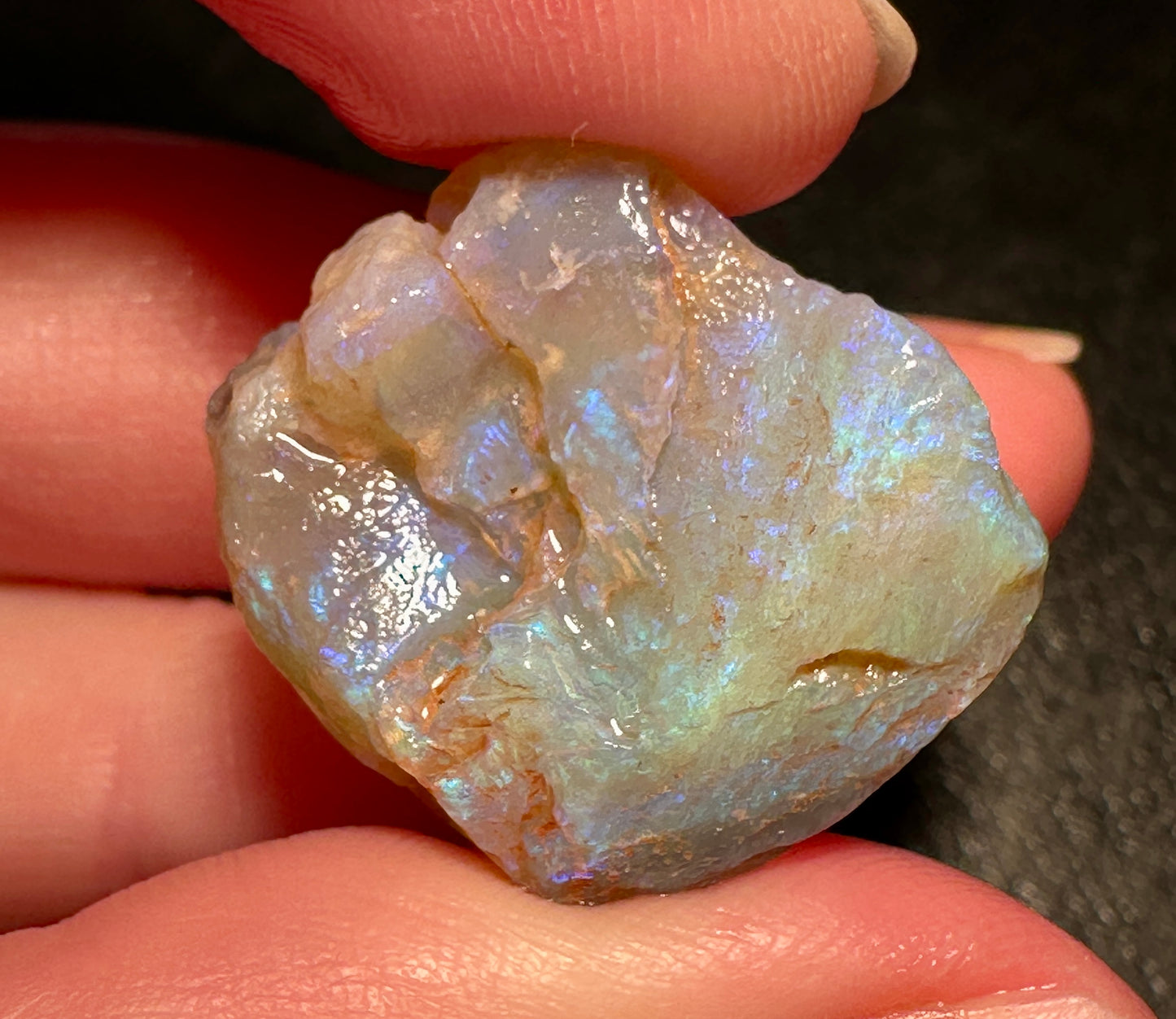 Opal Essence Australian Lambina Rough Grey Base opal multicolored Unset 
