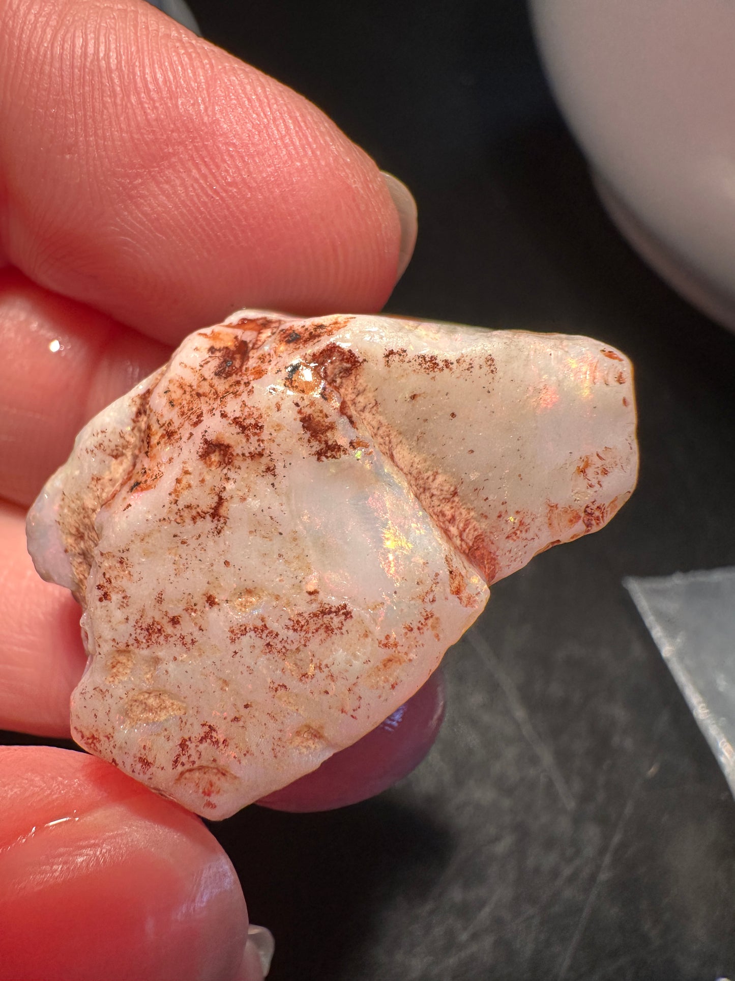 Opal Essence Australian Lambina Rough Grey Base opal multicolored Unset 