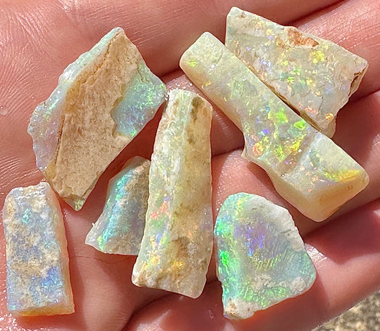 Australian super gem crystal uncut opal
