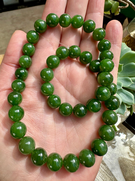Australian Cowell green 10mm jade beads.