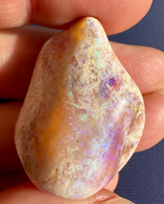 Australian Andamooka opal specimen polished 58.3 cts