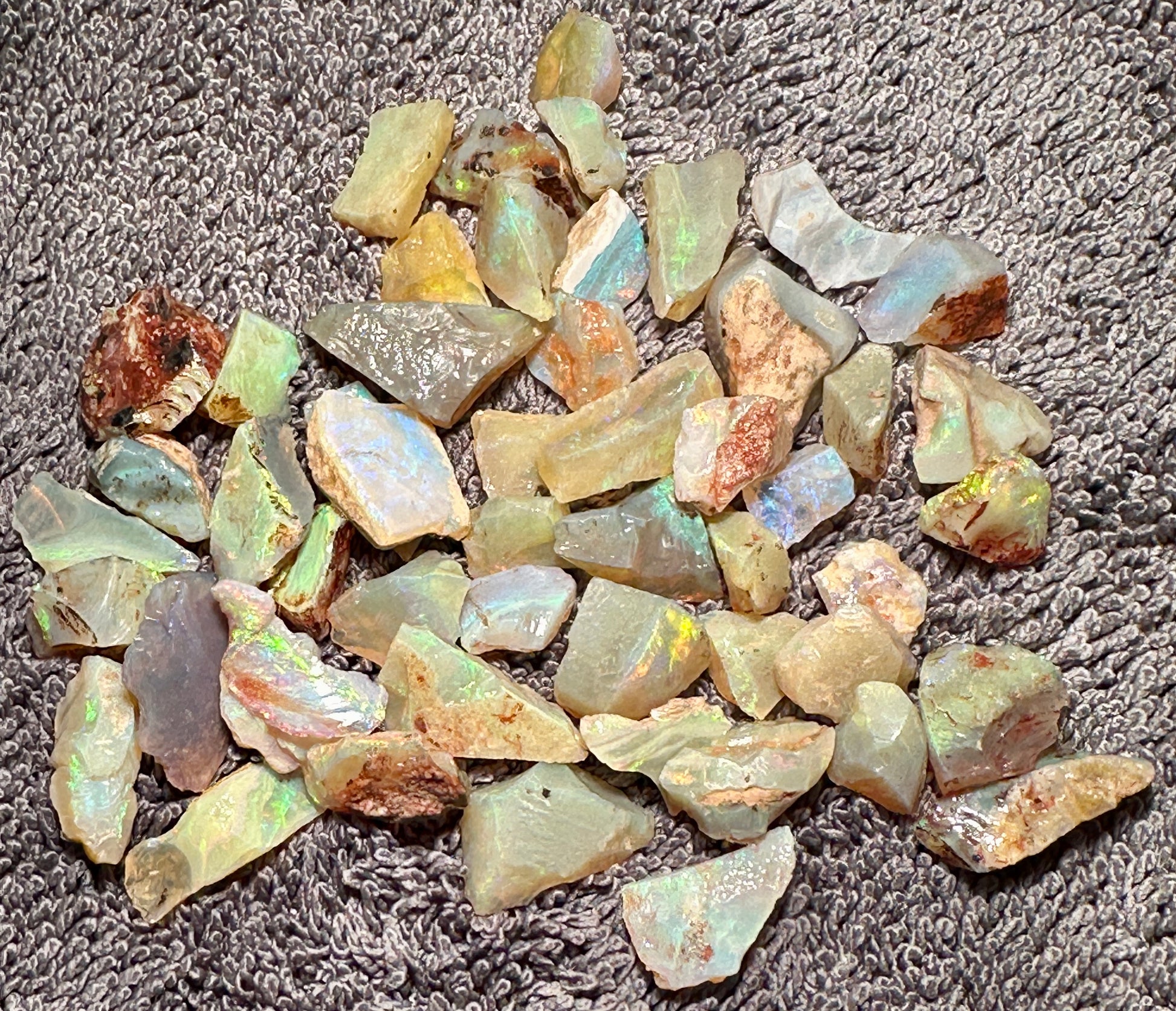 Lambina Crystal Opal Parcel 35.04g — Lambina, South Australia