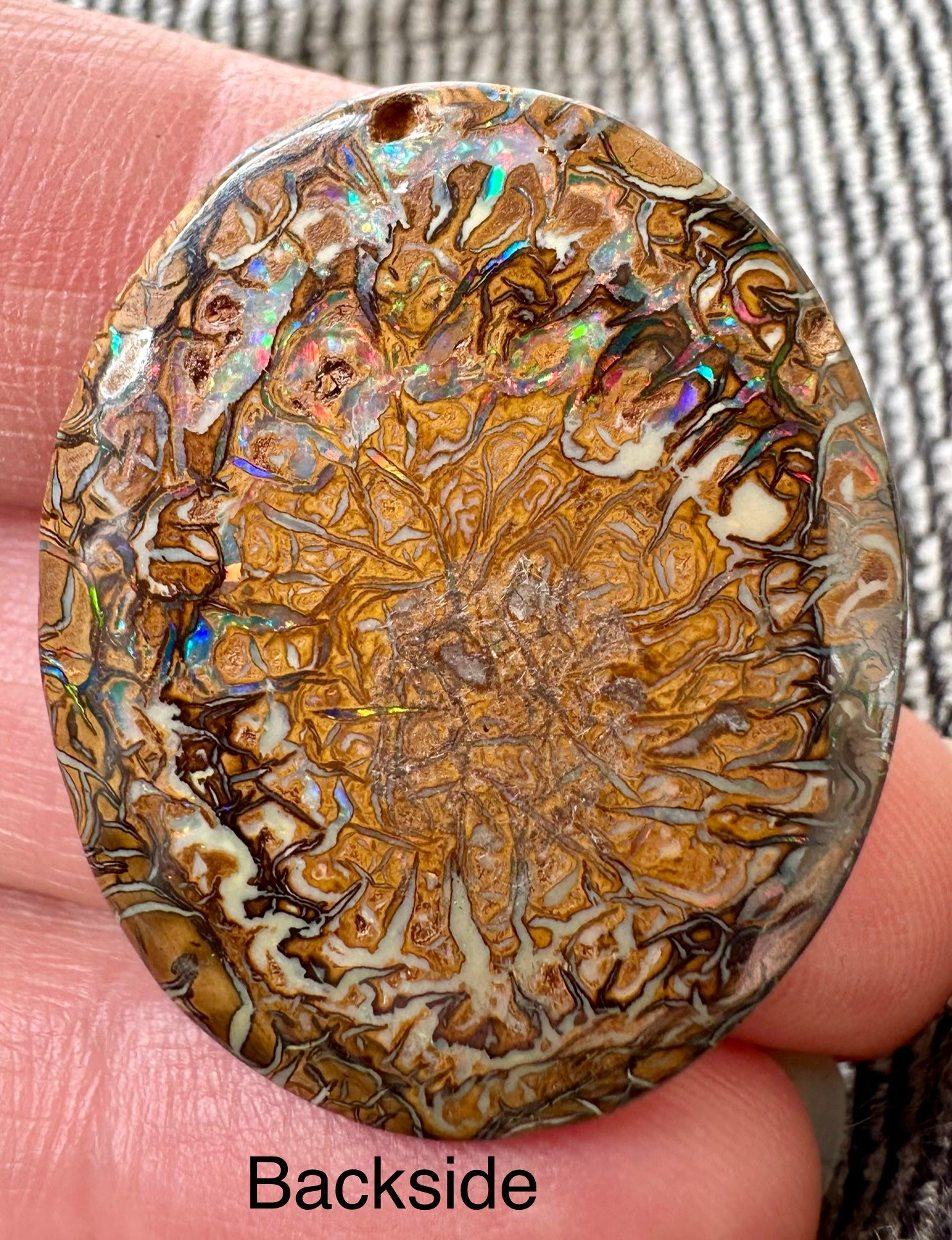 Unique Queensland Boulder double sided opal 34 cts