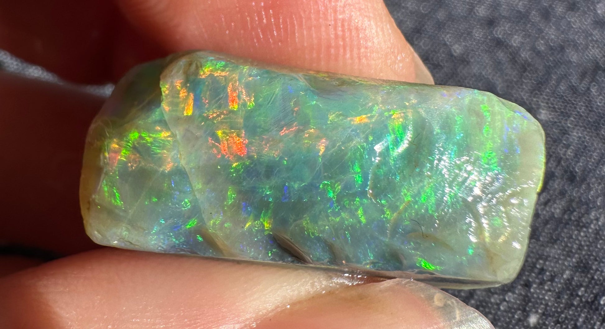Australian black crystal rough opal 11.91 grams