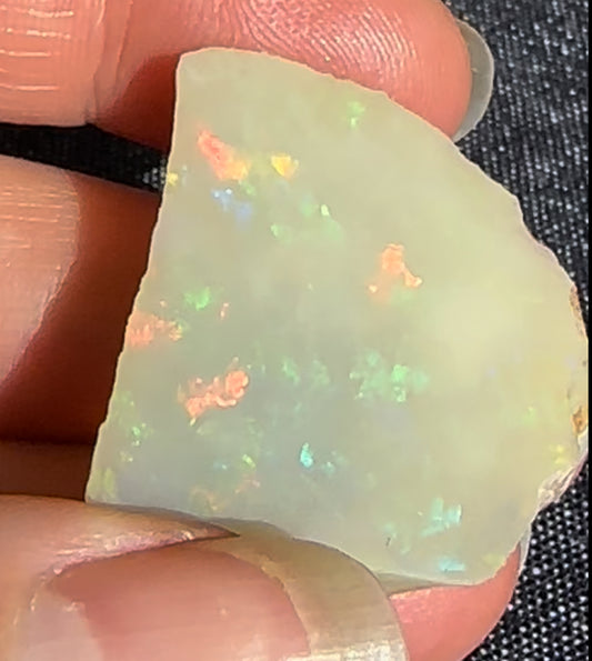 Australian rough opal 13.55 grams 32x26mm