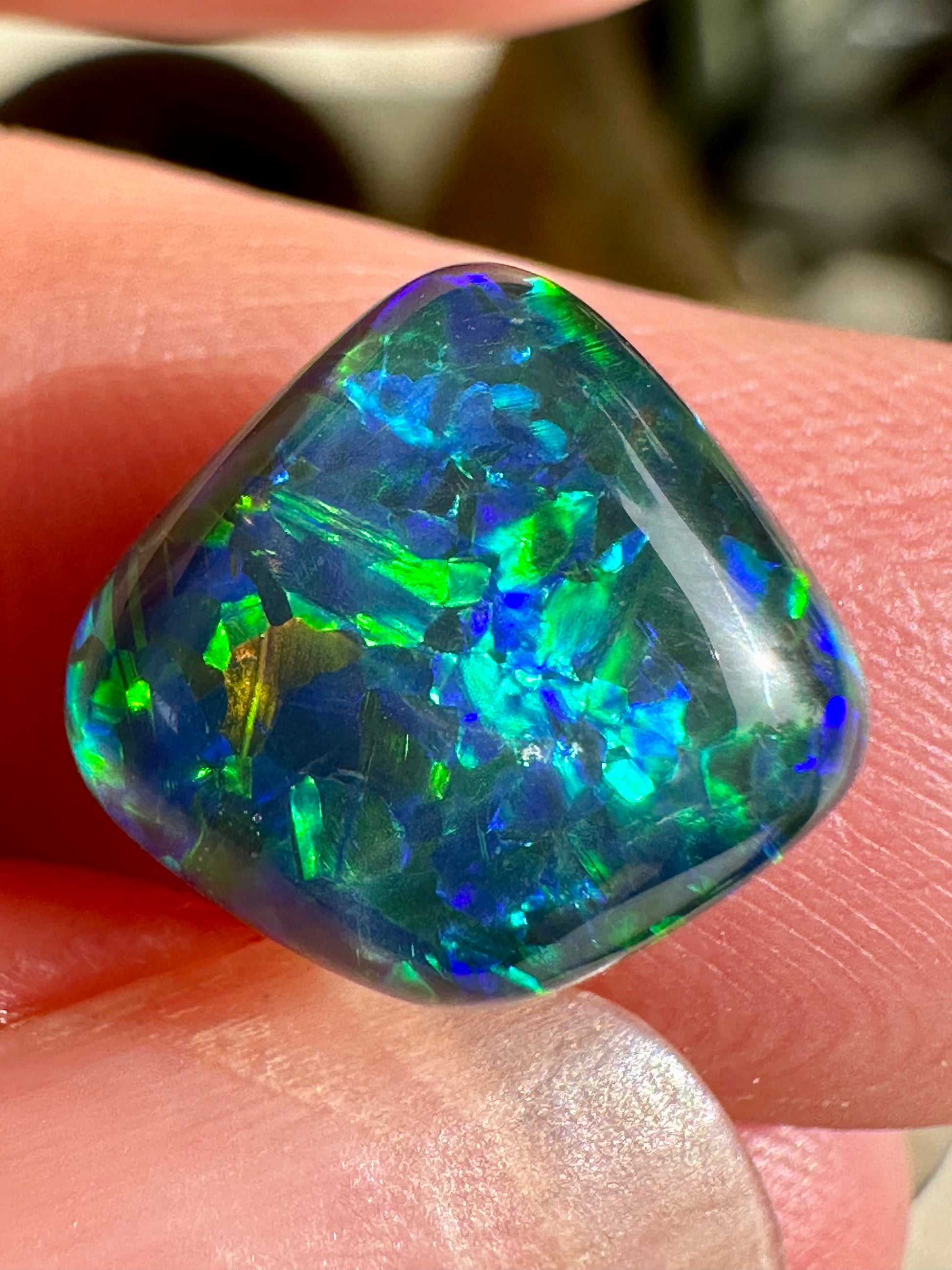 Australian gem crystal freeform opal triplet 11x10mm 3.45 cts 