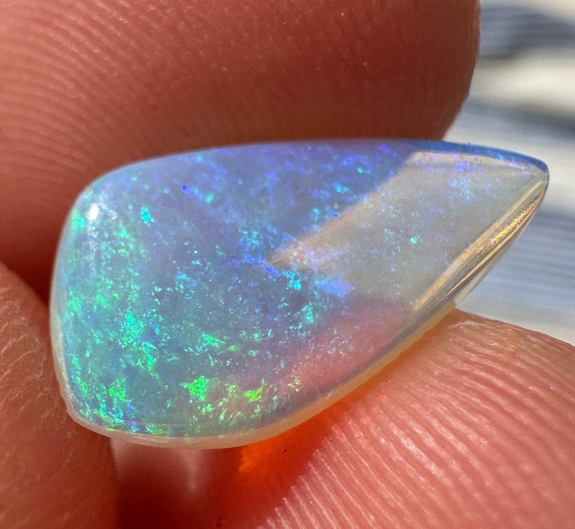 Australian Coober Pedy Crystal Opal multicolored unset pendant or ring 1.50 cts