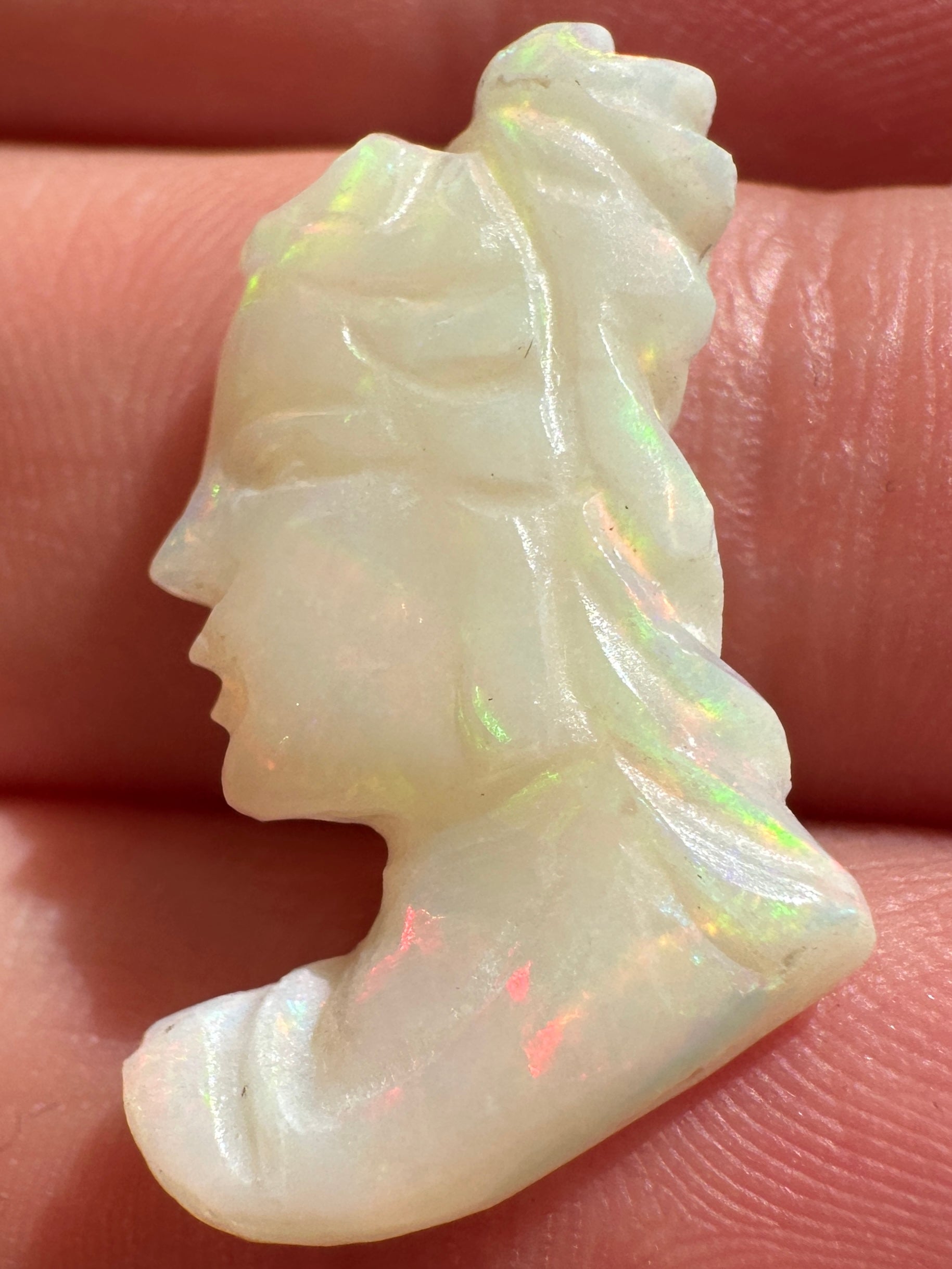 Australian Coober Pedy multicolored opal cameo pendant 6.90 cts 