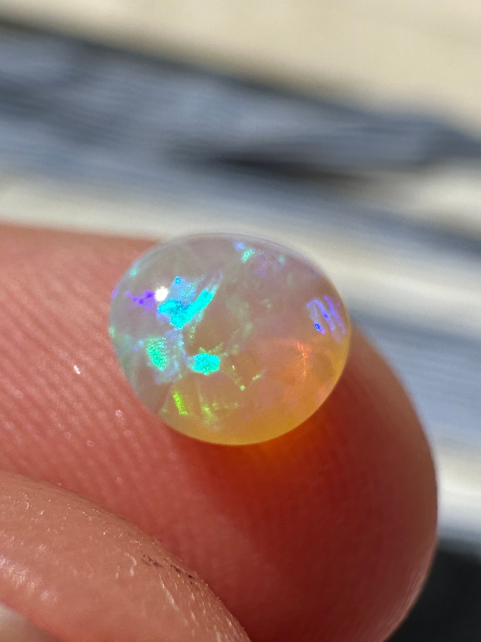 Australian lightning ridge Crystal Opal multicolored unset pendant or ring 0.52 cts