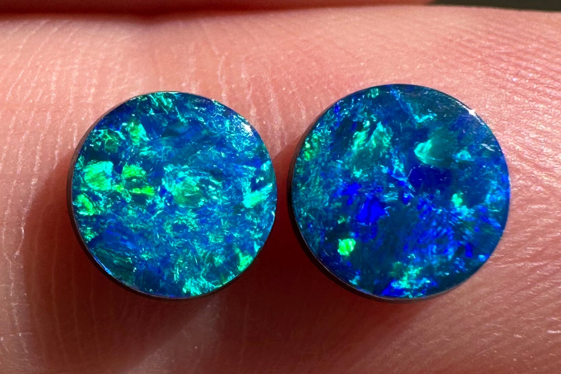 Australian lightning ridge doublet Opal pair multicolored unset pendant or earrings 1.405 cts