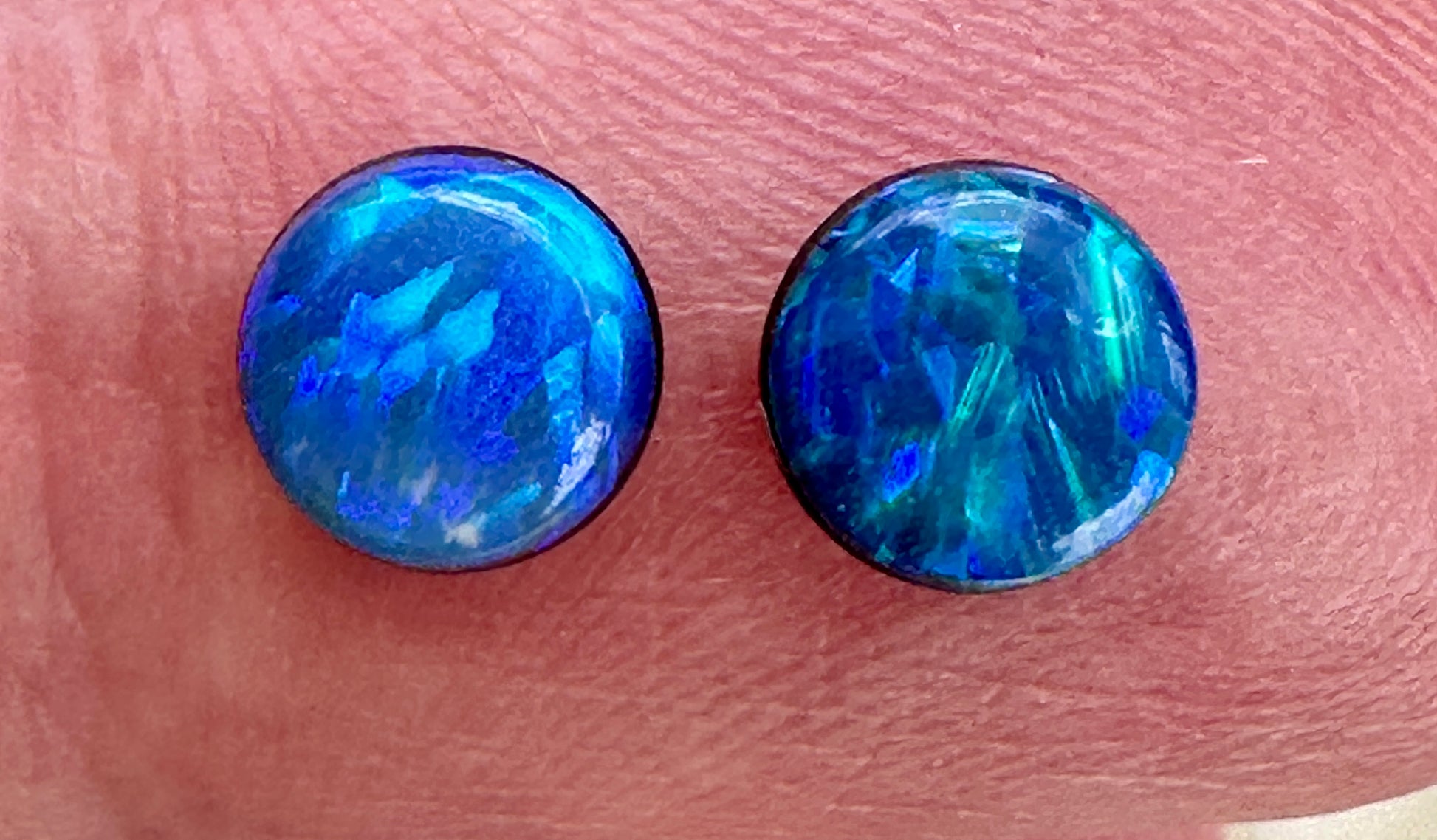 Australian lightning ridge doublet Opal pair multicolored unset pendant or earrings 1.365 cts