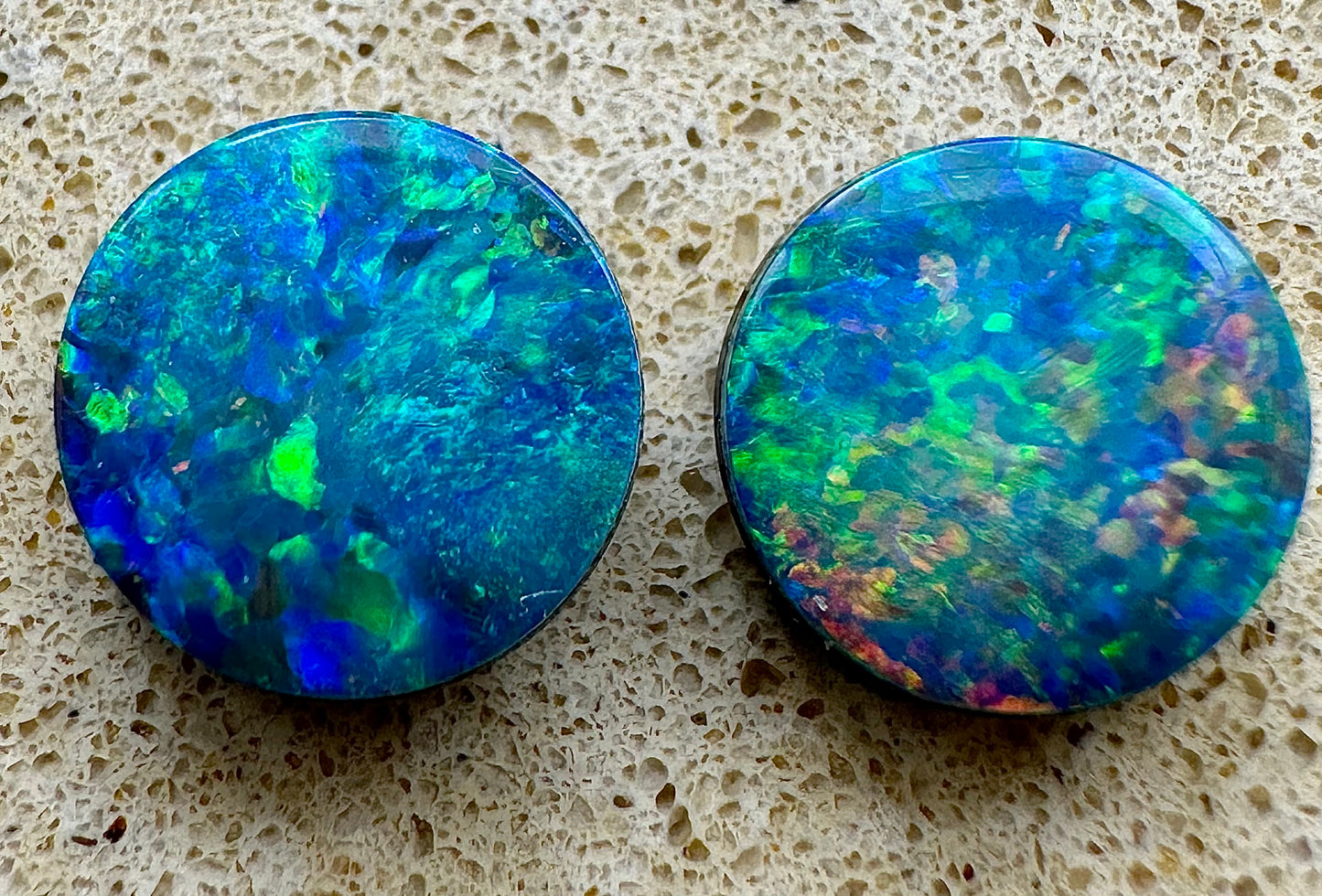 Australian lightning ridge doublet Opal multicolored unset pendant or earrings 2.01 cts