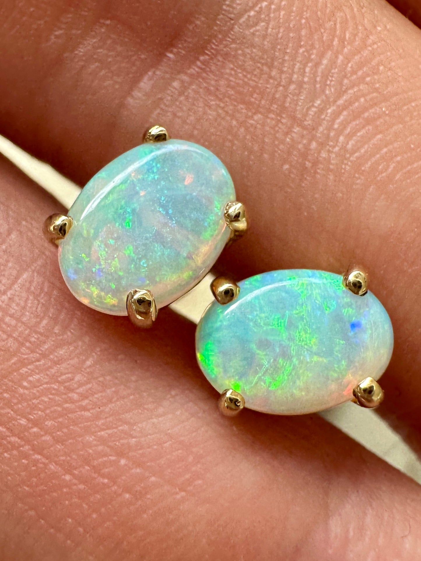 Australian opal 14 karat yellow gold earrings 7.92 cts