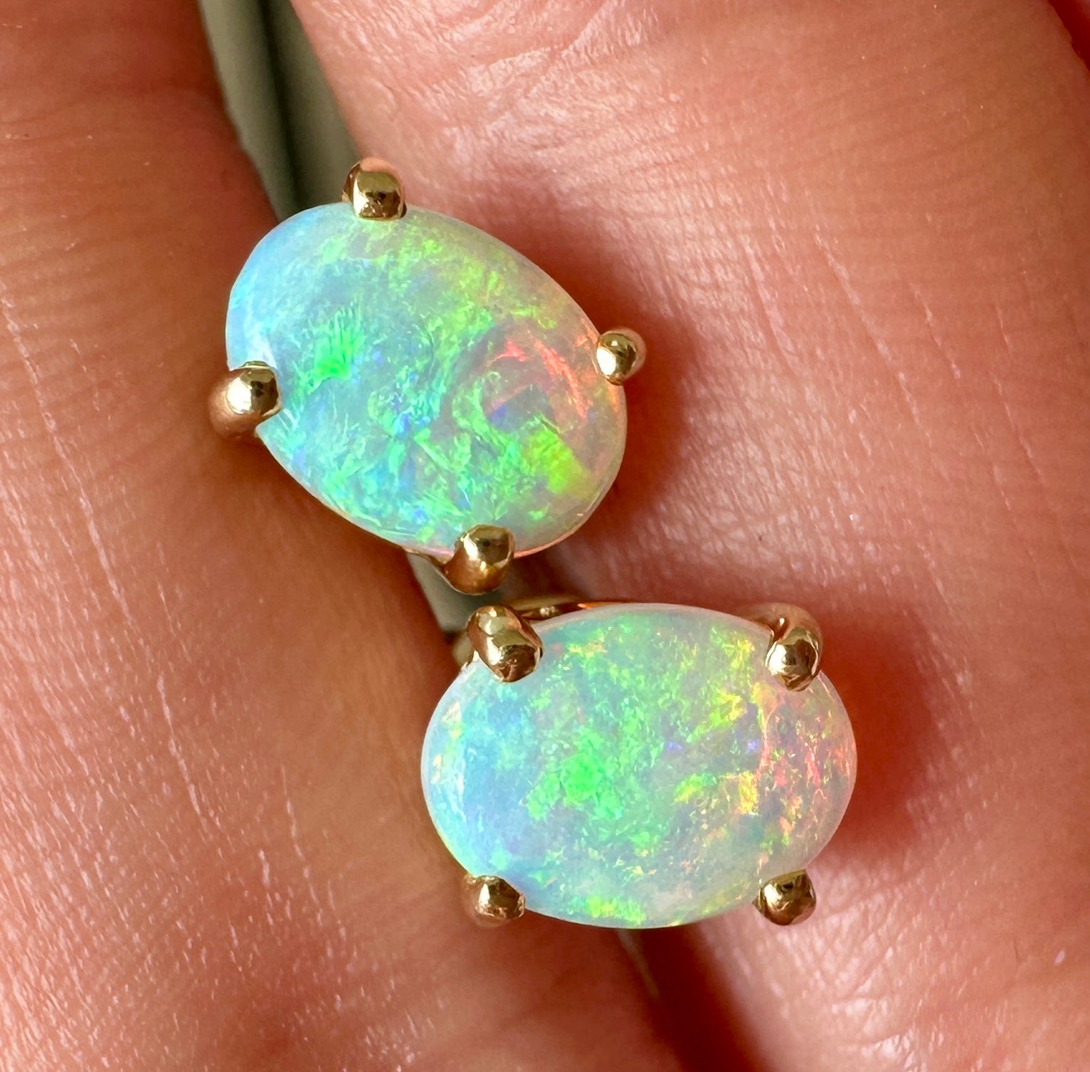 Australian opal 14 karat yellow gold earrings 7.92 cts