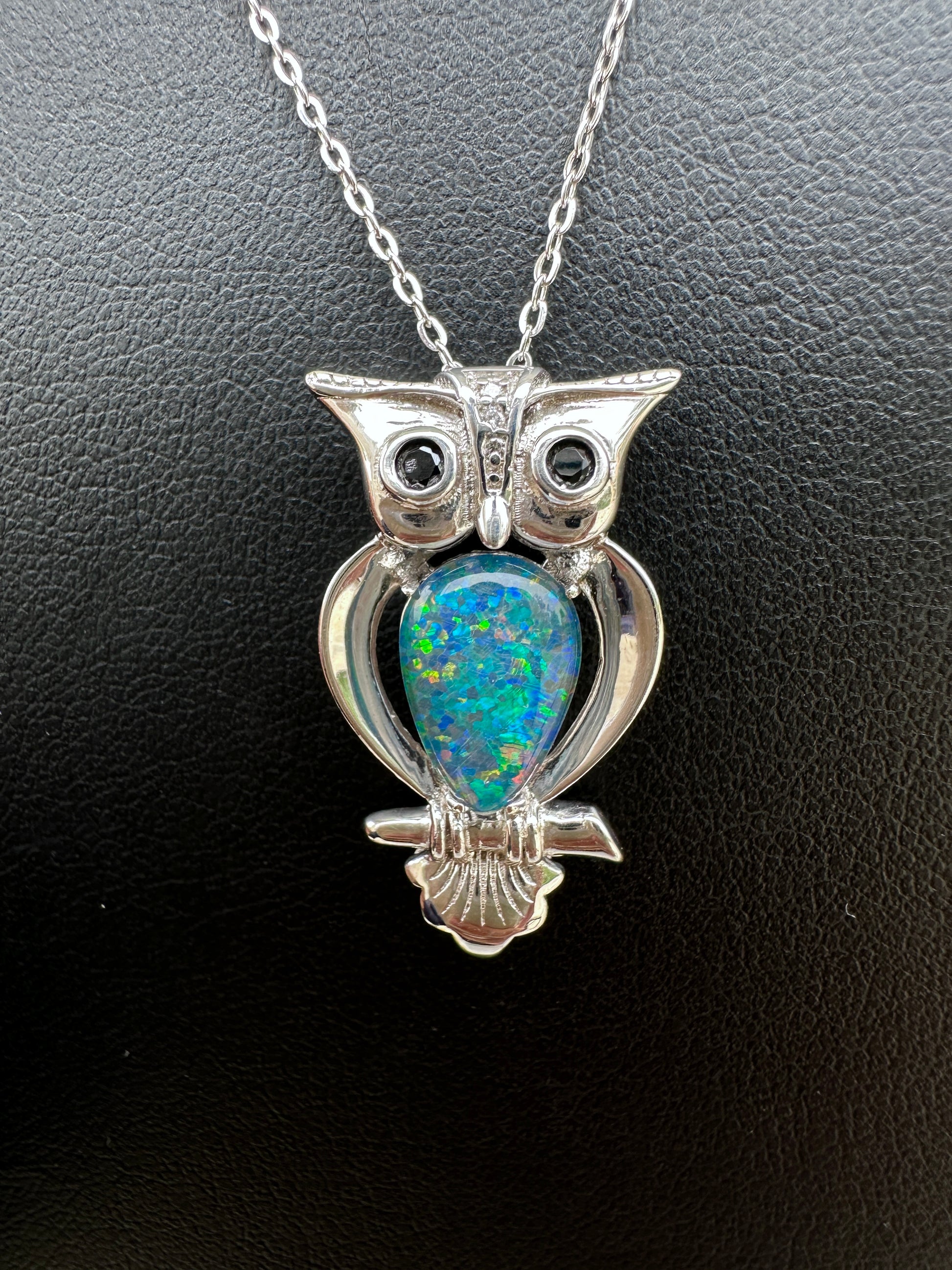 Coober Pedy Opal owl pendant - Australian Opal set in sterling silver 17.08 cts