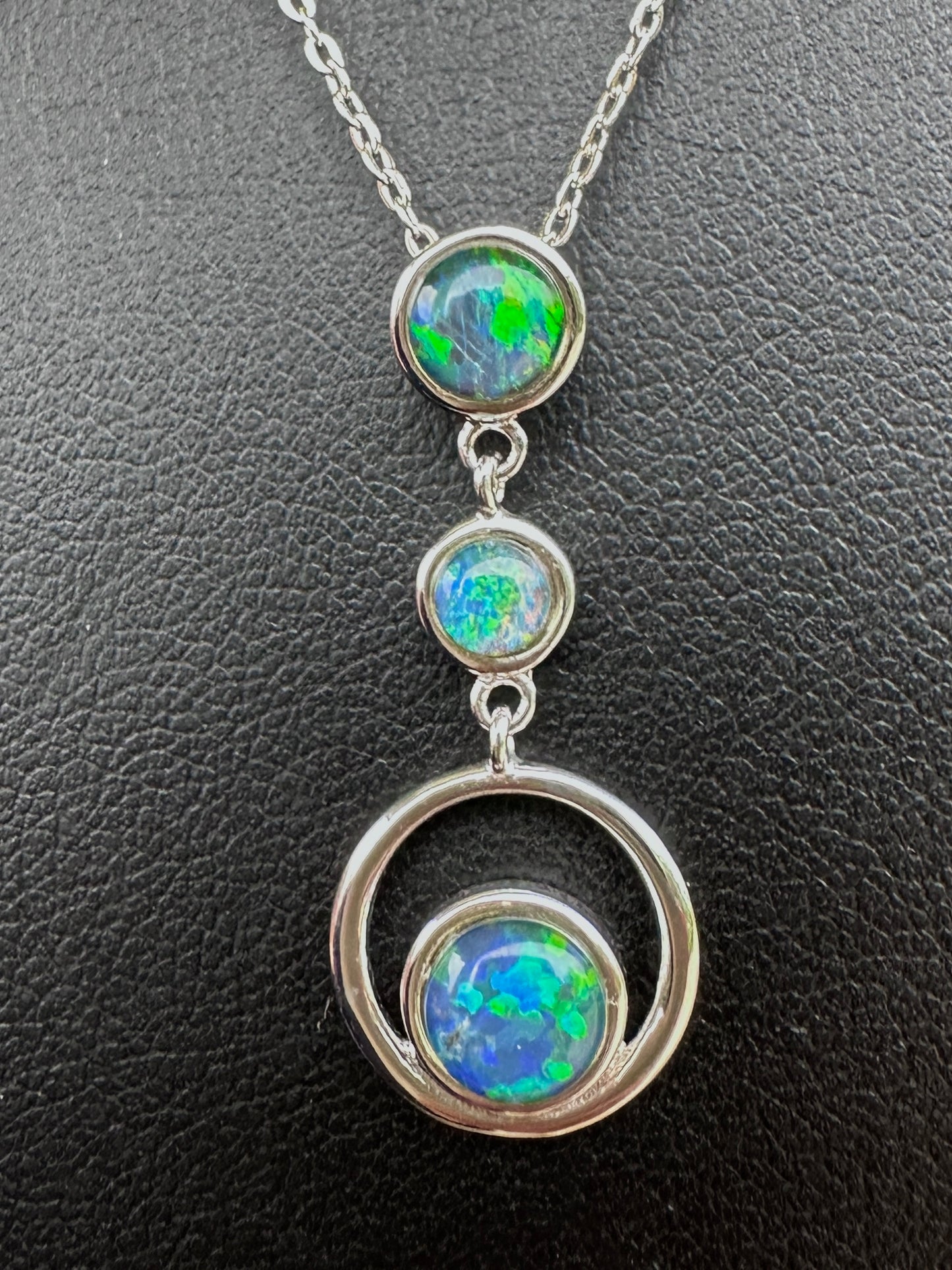 Coober Pedy 3-stone drop pendant - Australian natural Opal triplet set in sterling silver 9.73 cts