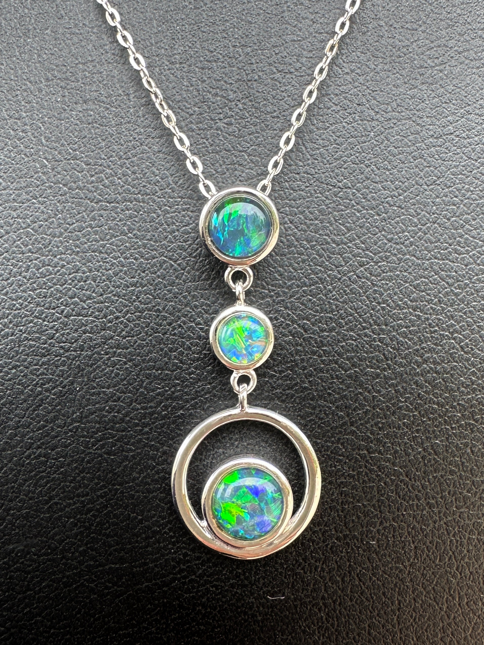 Coober Pedy 3-stone drop pendant - Australian natural Opal triplet set in sterling silver 9.81 cts 