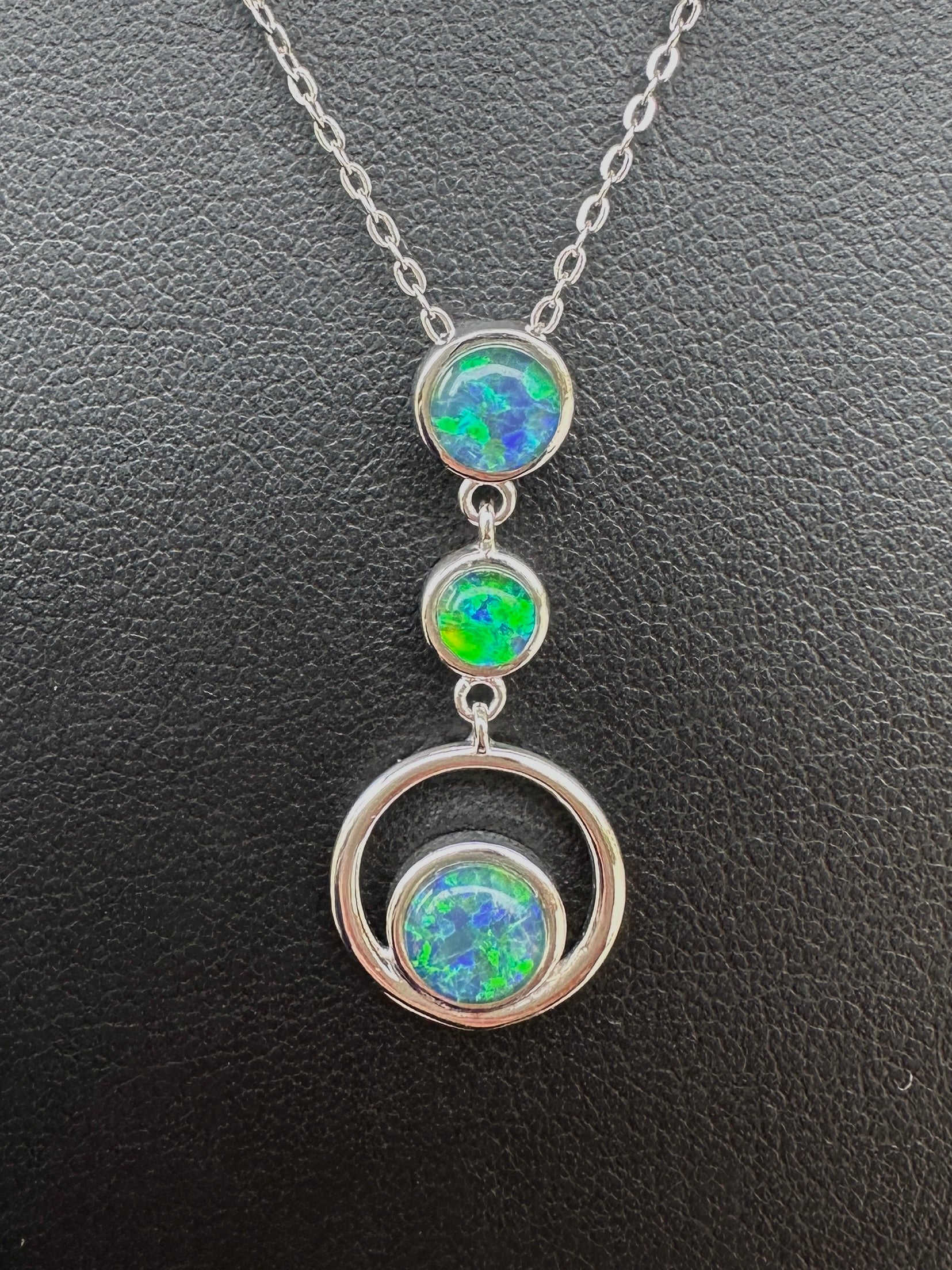 Coober Pedy 3-stone drop pendant - Australian natural Opal triplet set in sterling silver 9.87 cts 