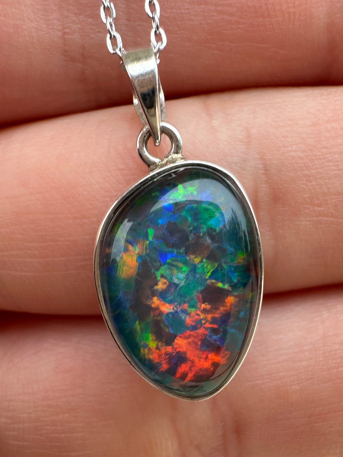 Coober Pedy triplet opal pendant - Australian natural Opal triplet set in sterling silver 11 cts
