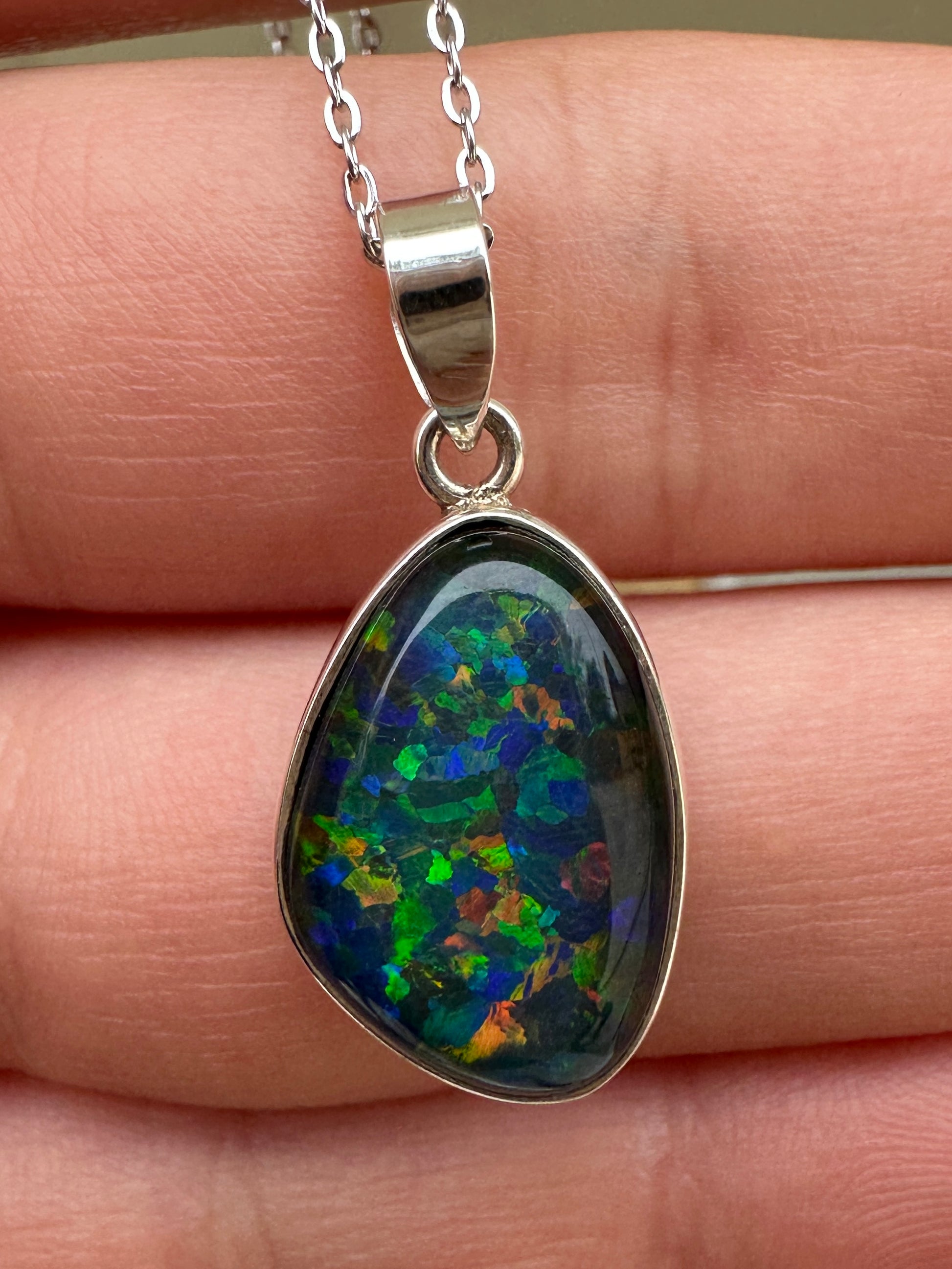 Coober Pedy triplet opal pendant - Australian natural Opal triplet set in sterling silver 11.50 cts
