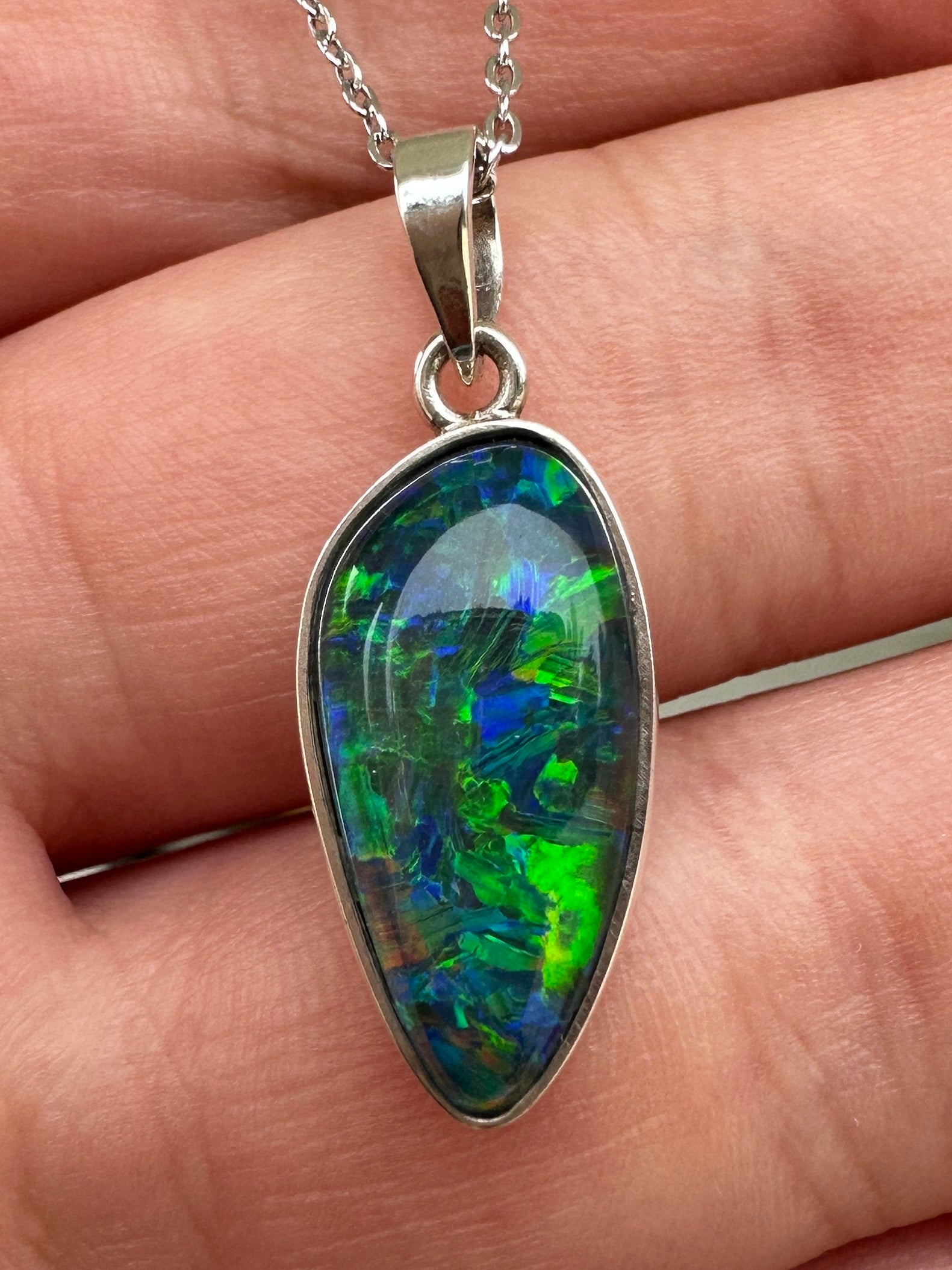 Coober Pedy triplet opal pendant - Australian natural Opal triplet set in sterling silver 10 cts