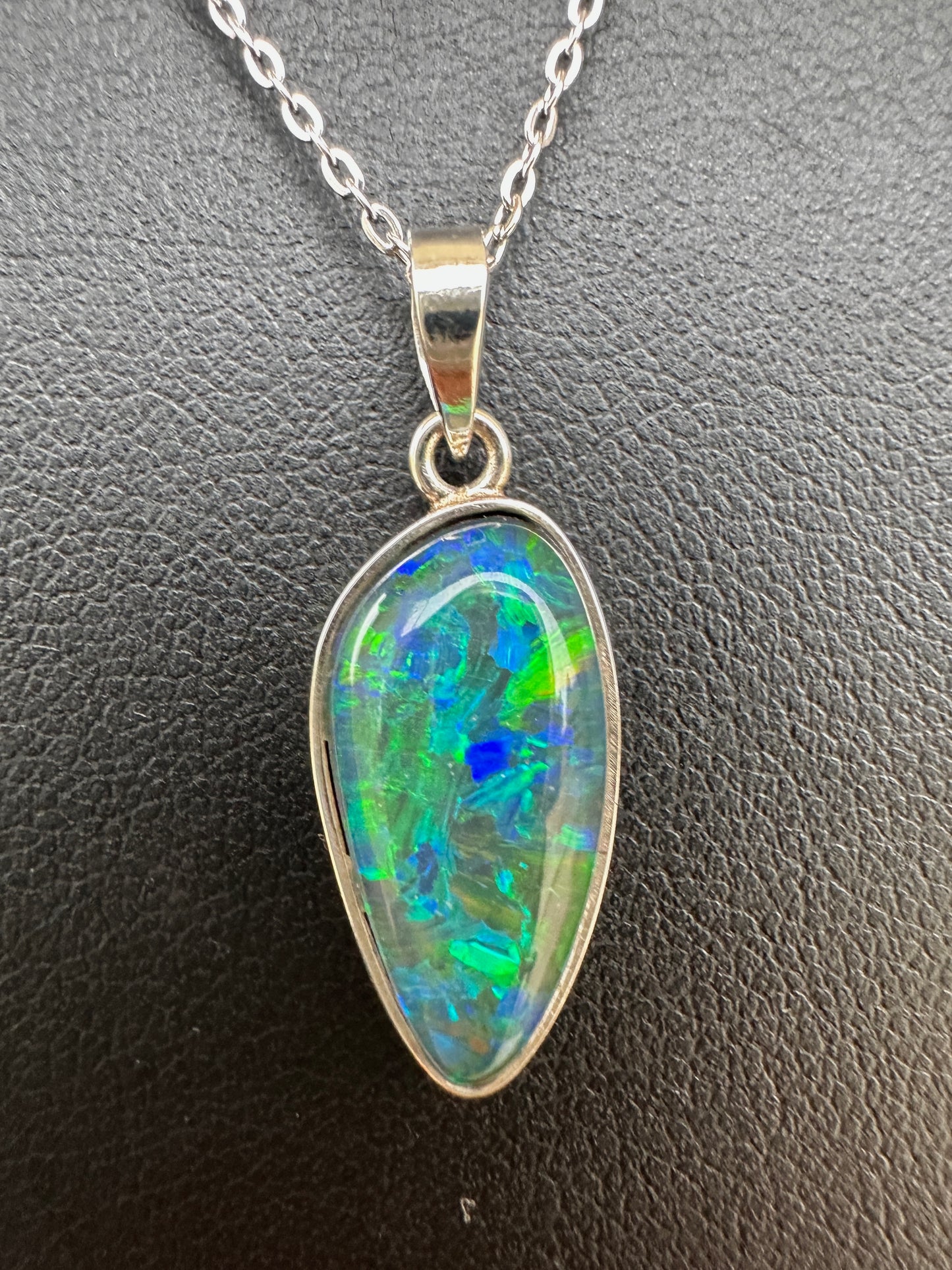Coober Pedy triplet opal pendant - Australian natural Opal triplet set in sterling silver 10 cts