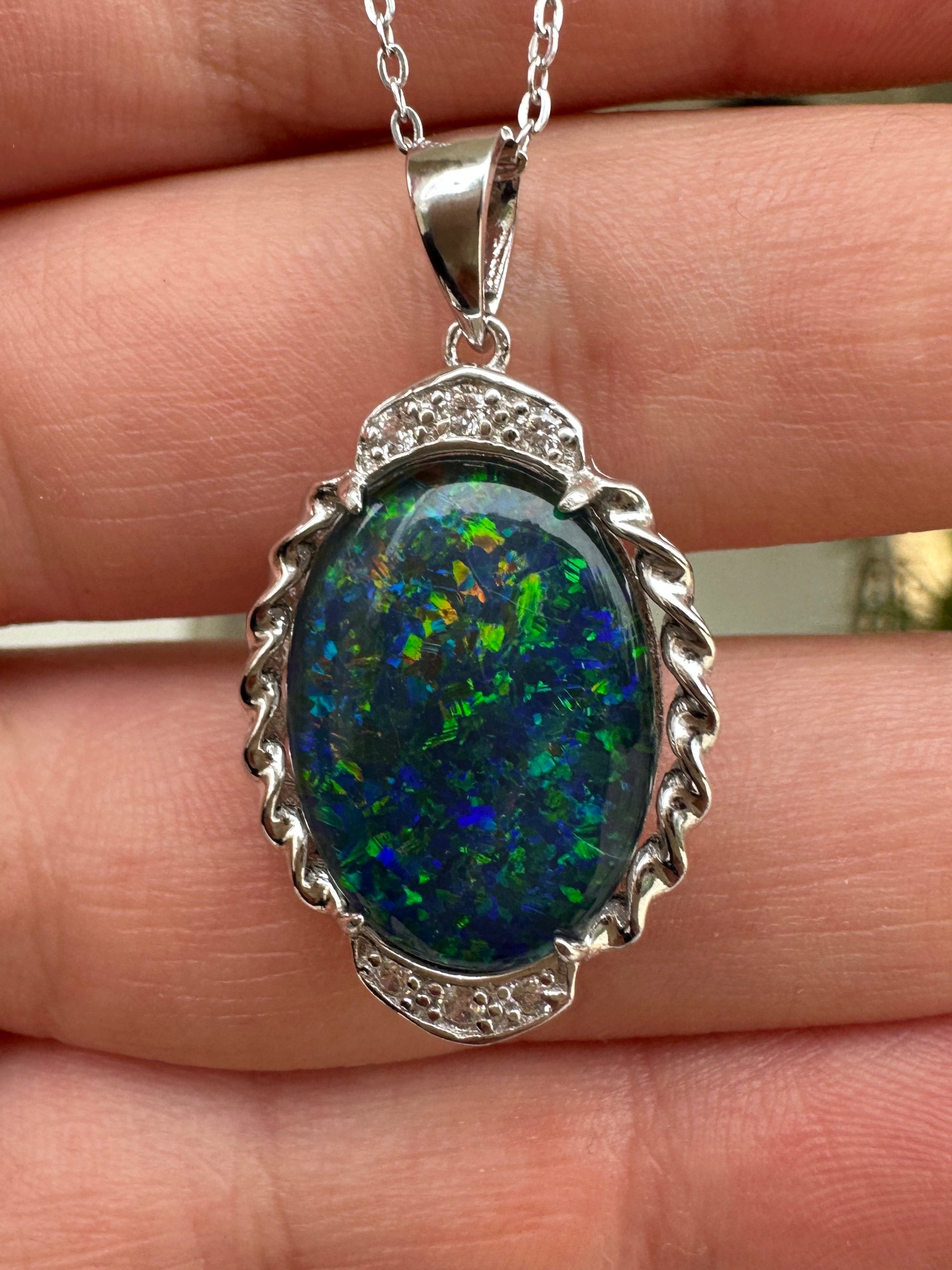 Coober Pedy Opal pendant - Australian Opal set in sterling silver 17.31 cts