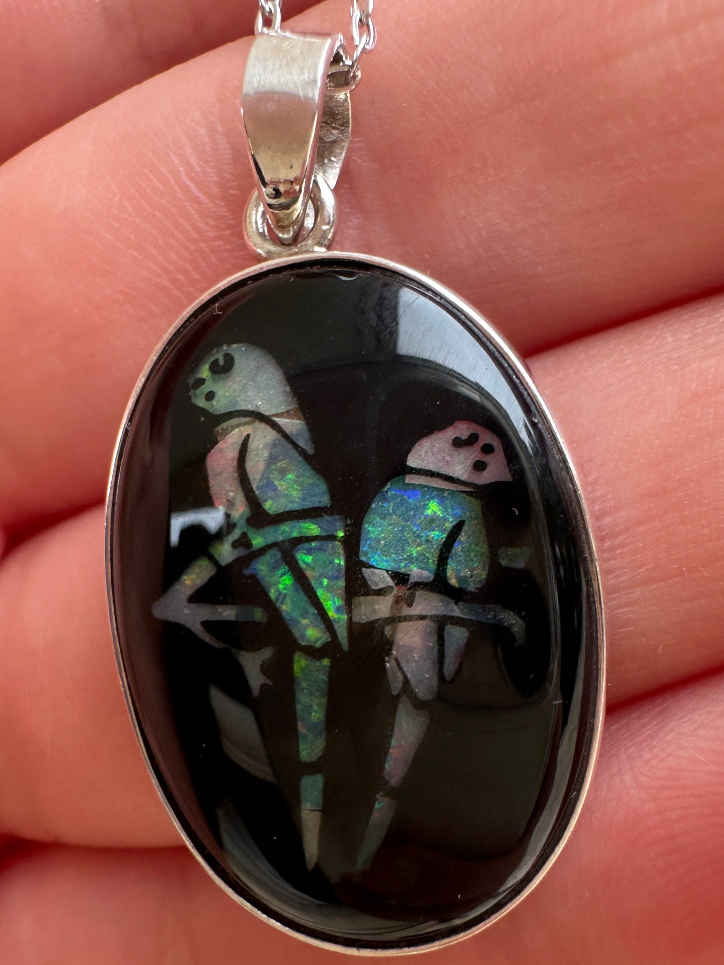 Coober Pedy Opal bird pendant - Australian Opal set in sterling silver 23 cts