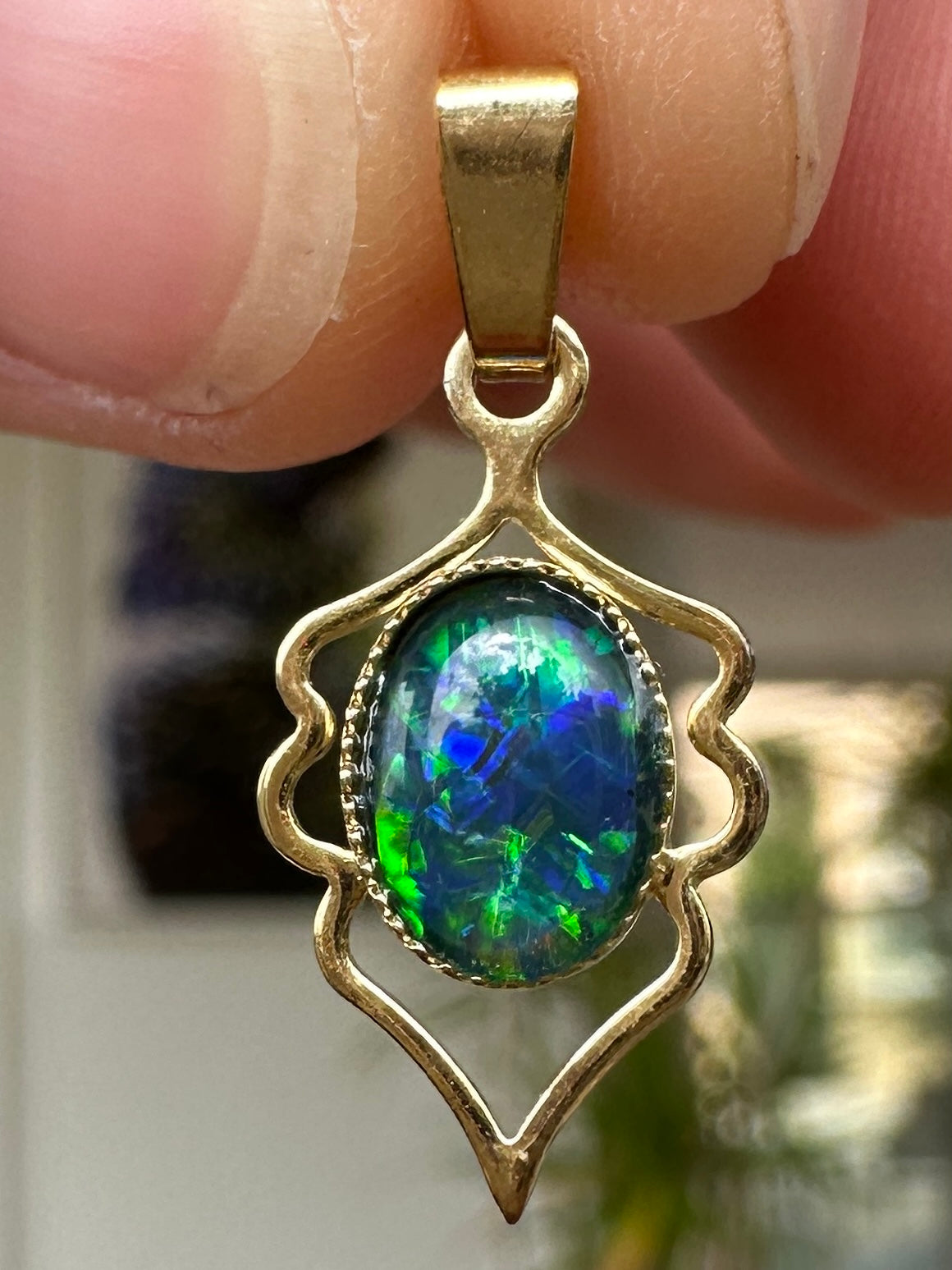 Australian muliticolored opal doublet drop pendant set in sterling silver 3.42 cts