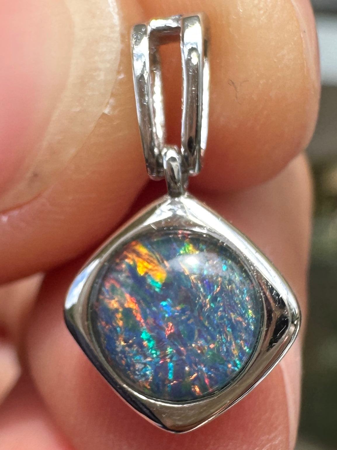 Australian muliticolored opal doublet drop pendant set in sterling silver 4.47 cts