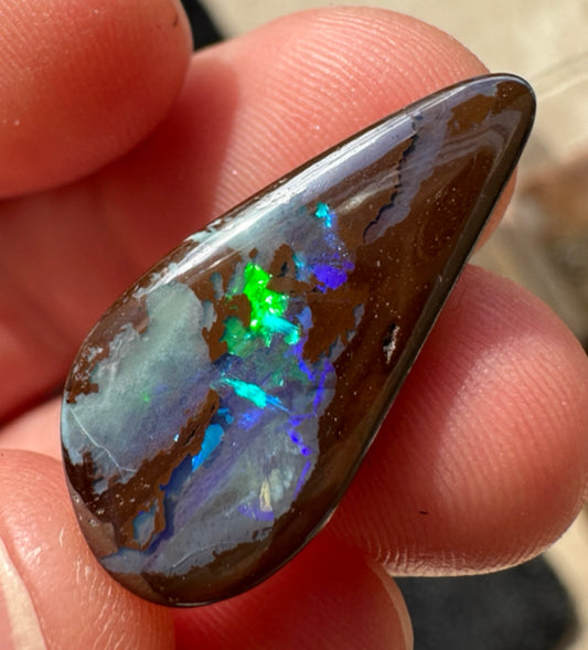 Australian Queensland Boulder blue & green unset pendant opal 10.72 ct