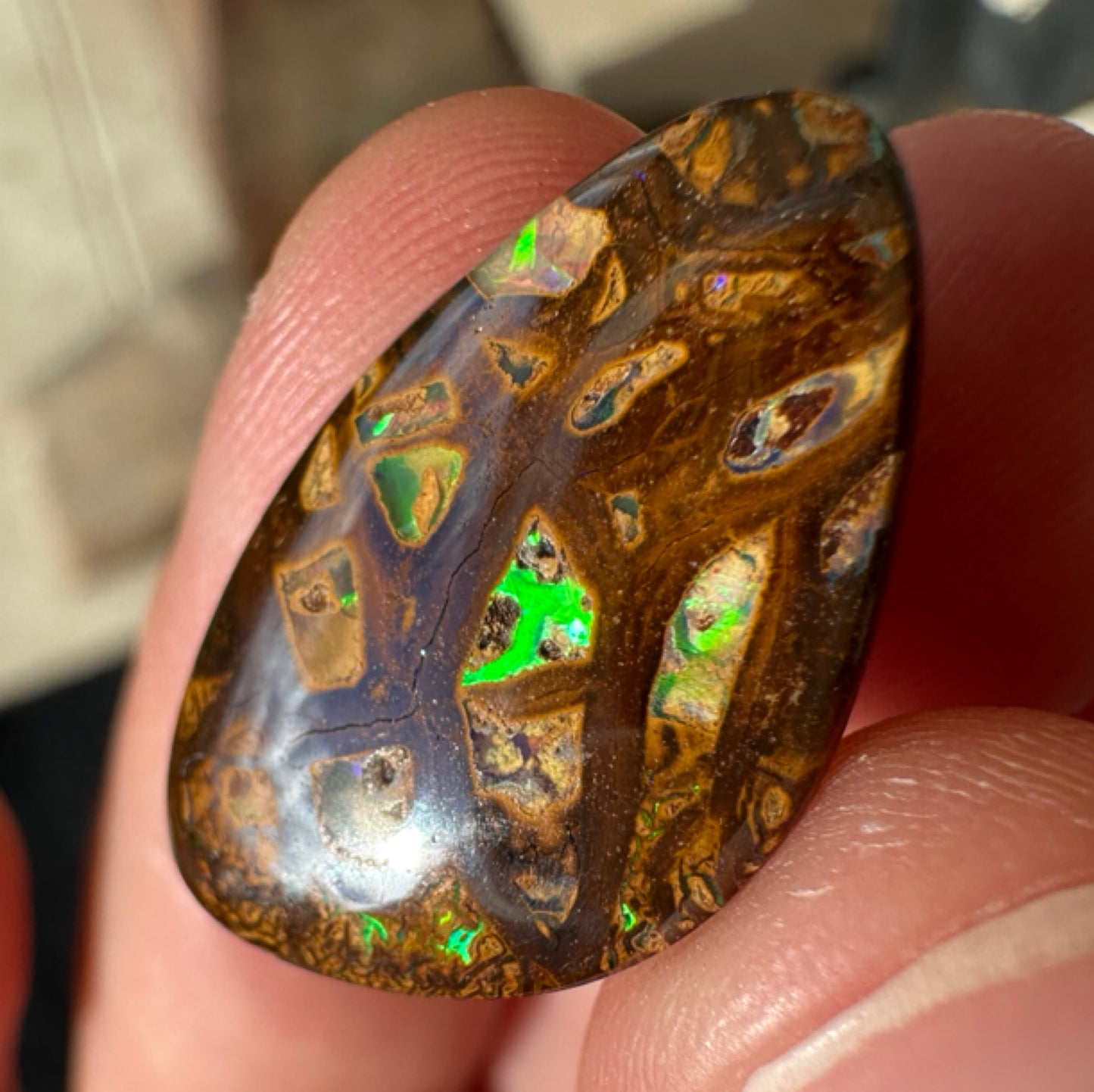 Australian Queensland Boulder green & purple unset pendant opal 13.53 ct