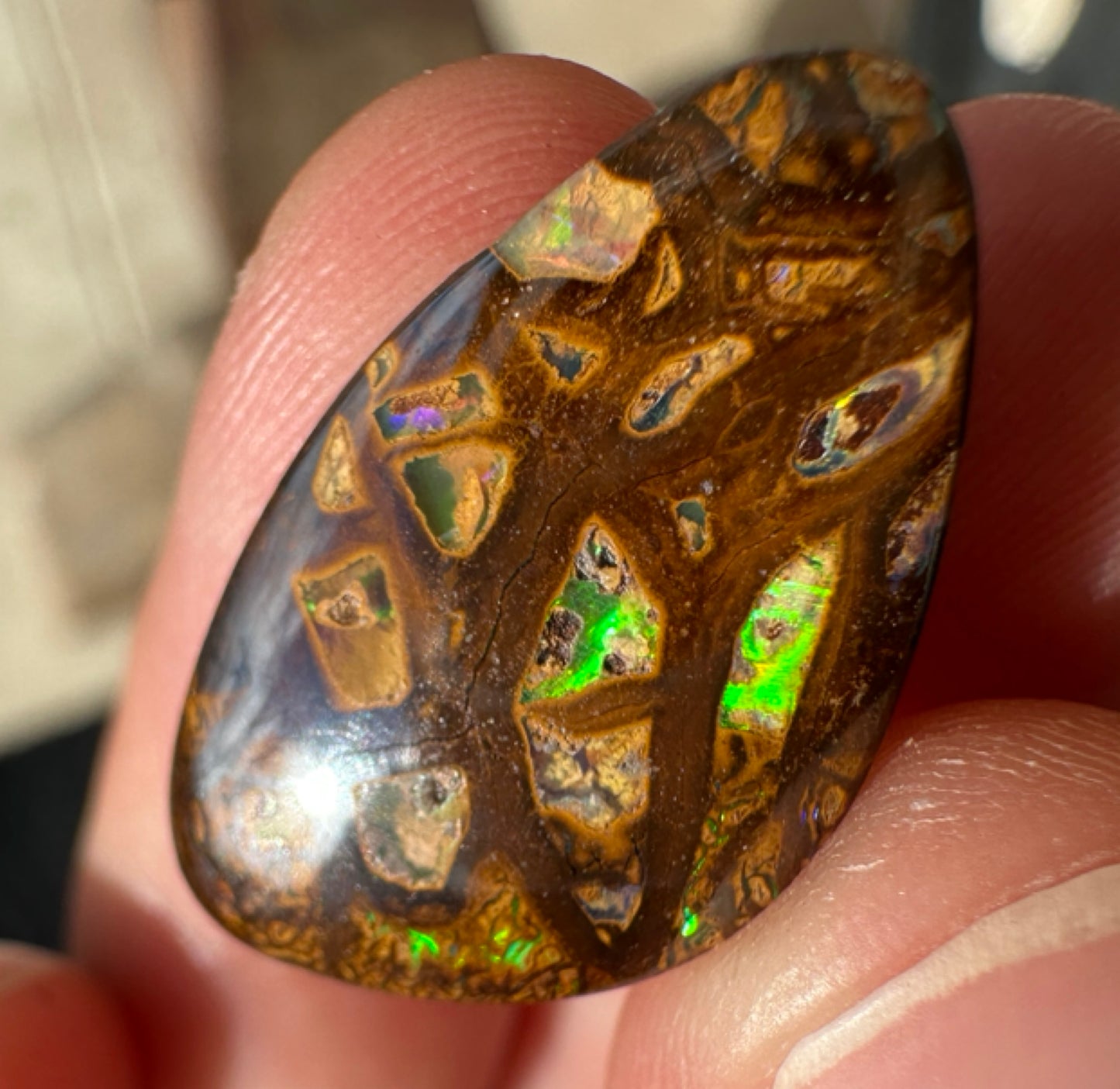 Australian Queensland Boulder green & purple unset pendant opal 13.53 ct