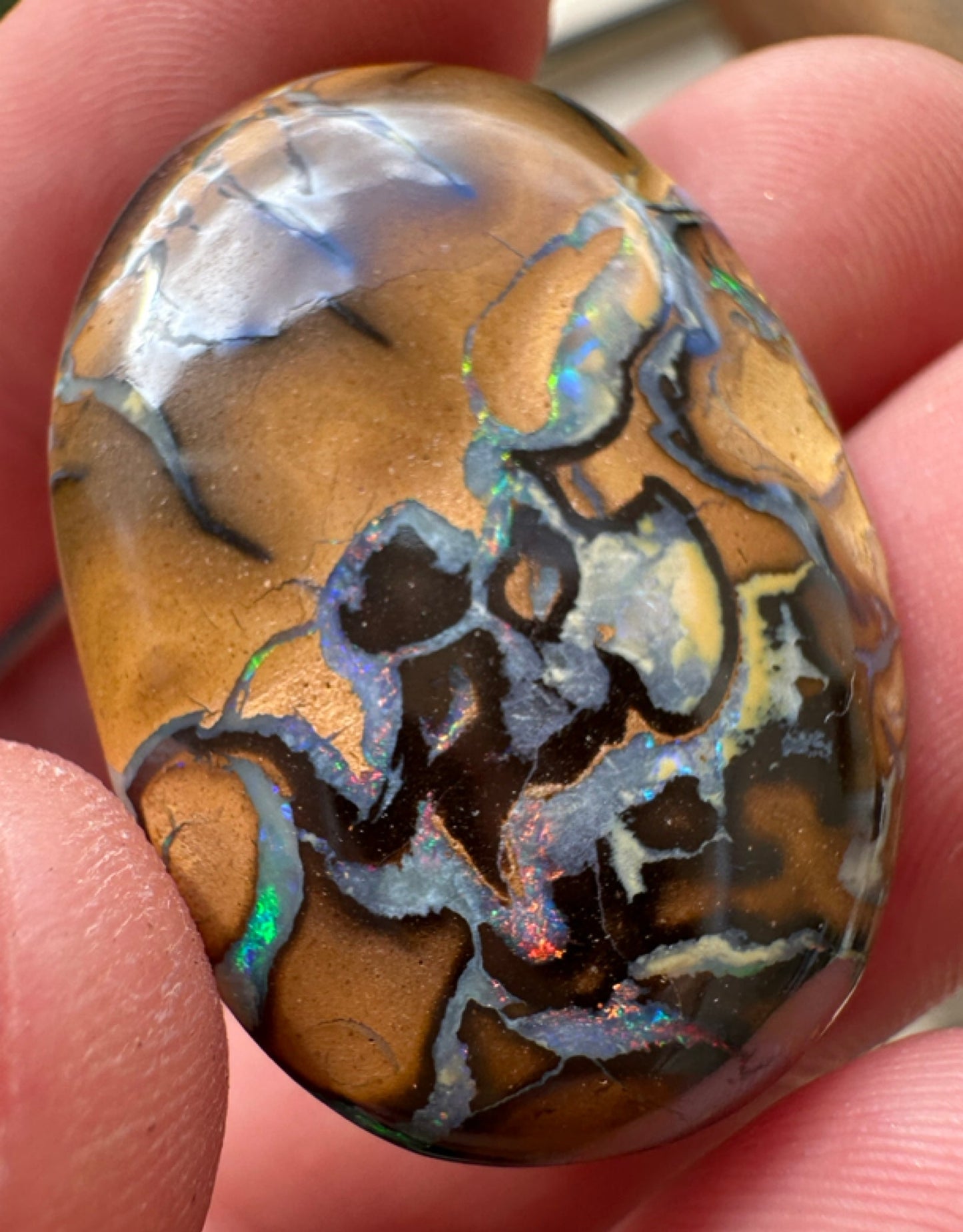 Australian Queensland Boulder multicolored unset pendant opal 22.43 ct