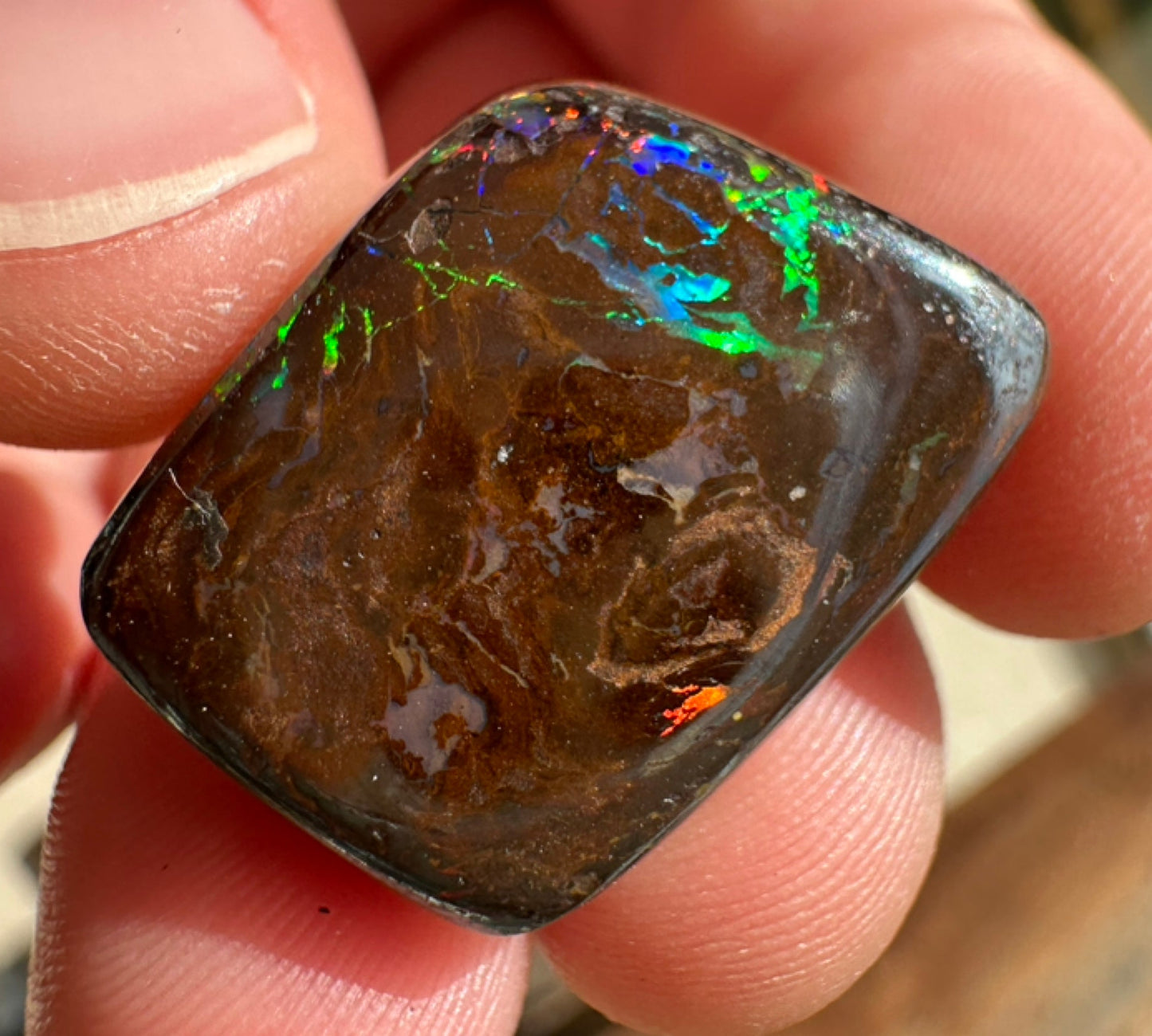 Australian Queensland Boulder multicolored unset pendant opal 25.44 ct