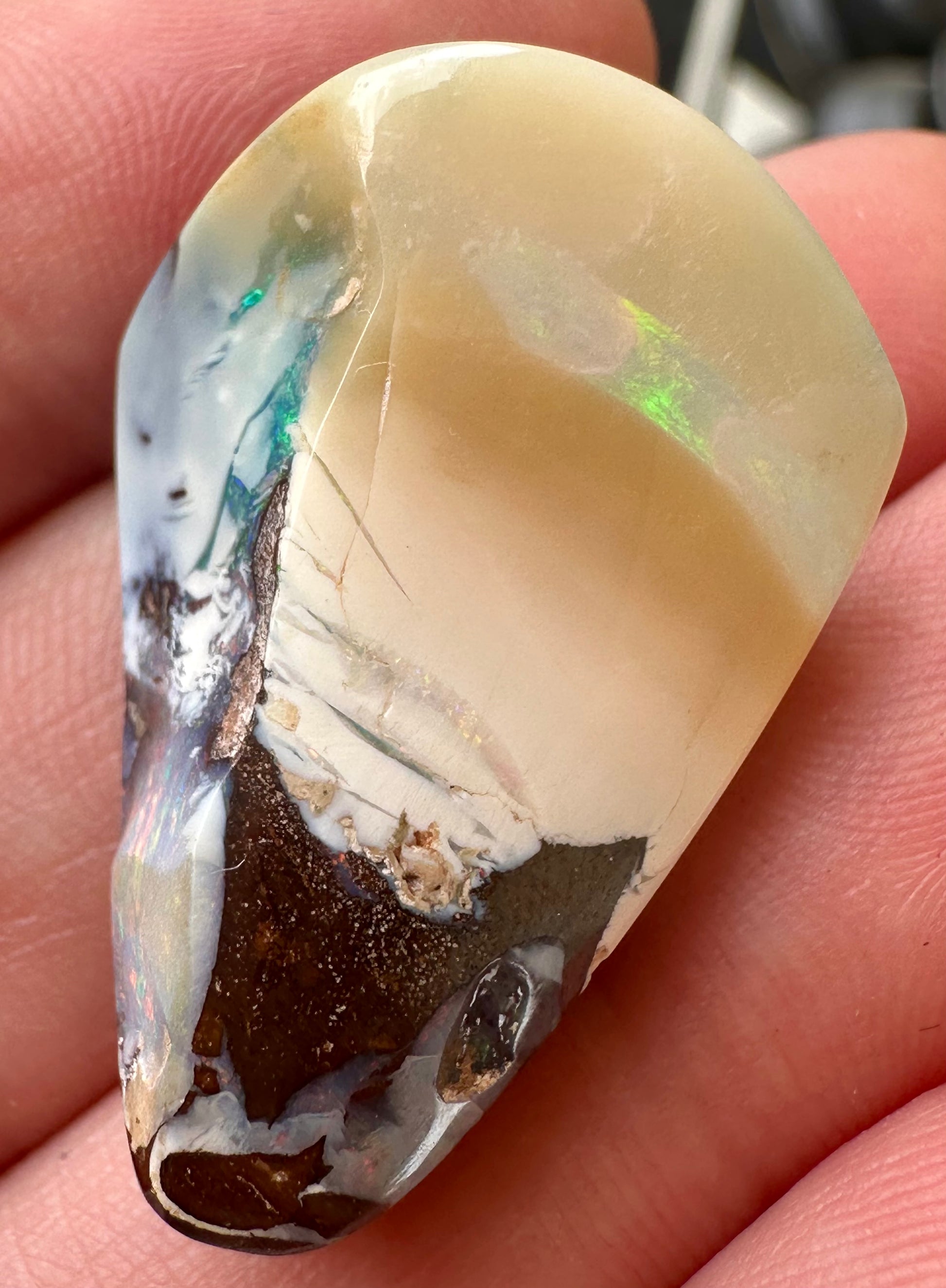 Opal Australian Queensland boulder unset pendant or ring multicolored opal 35.35cts