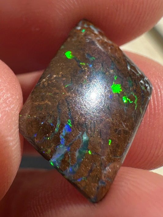 Australian Queensland Boulder multicolored unset pendant Opal 6.37 cts