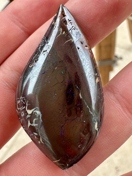 Australian Queensland Boulder Unset pendant or ring opal 67.40 ct