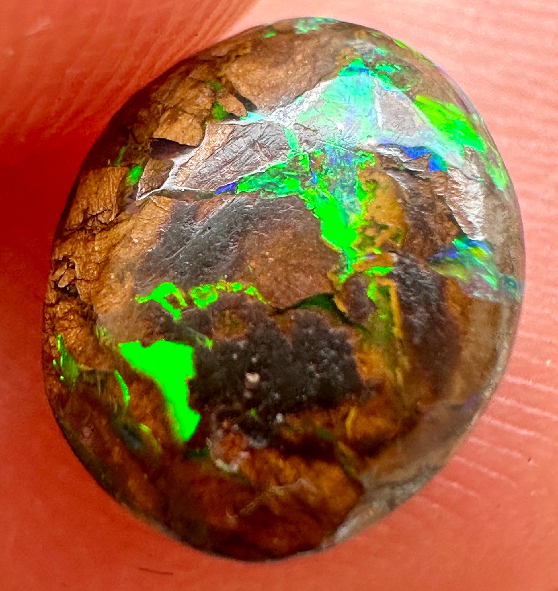 Opal Australian Queensland boulder unset pendant or ring multicolored opal 1cts