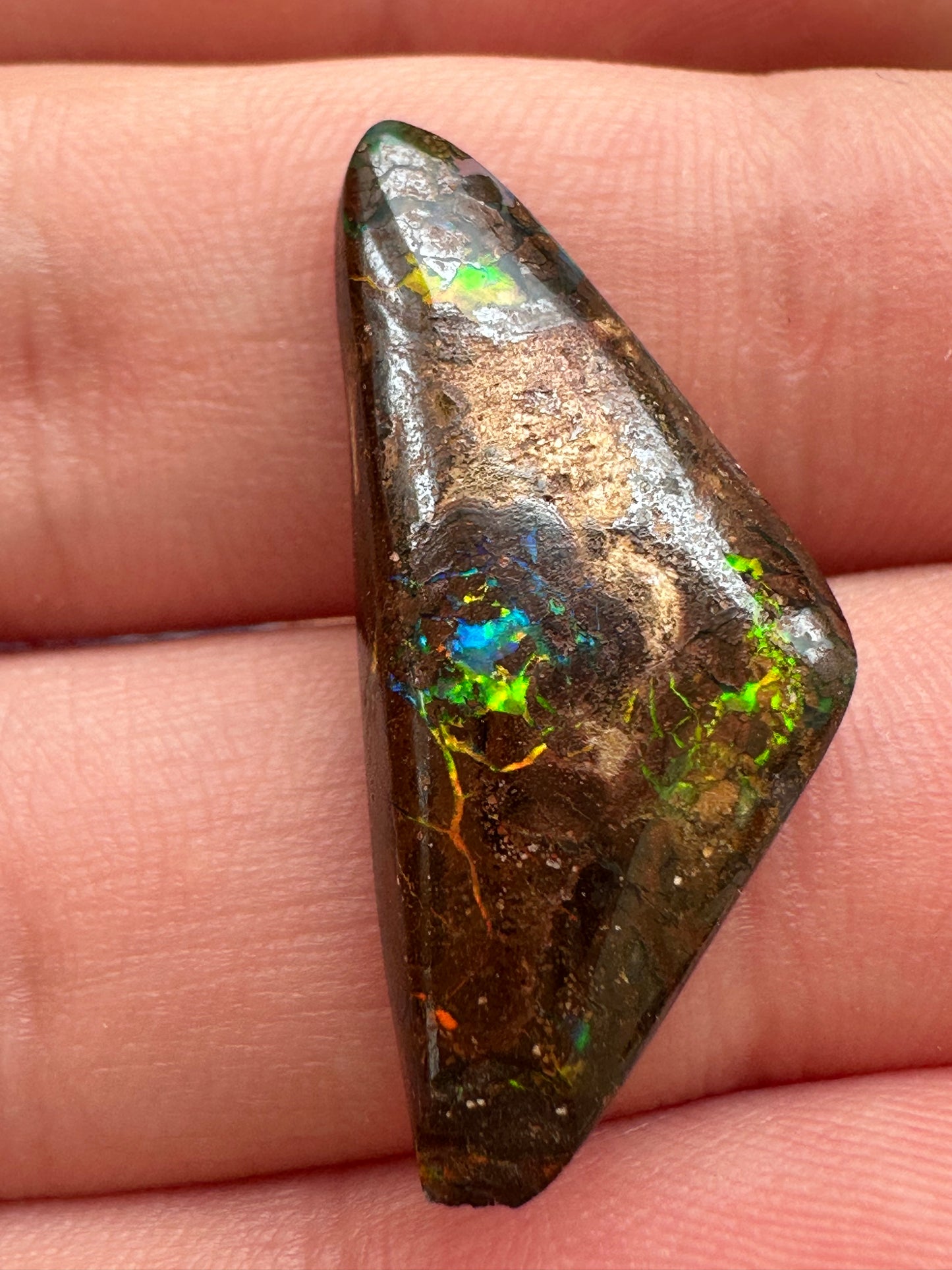 Opal Australian Queensland boulder unset pendant or ring multicolored opal 10cts