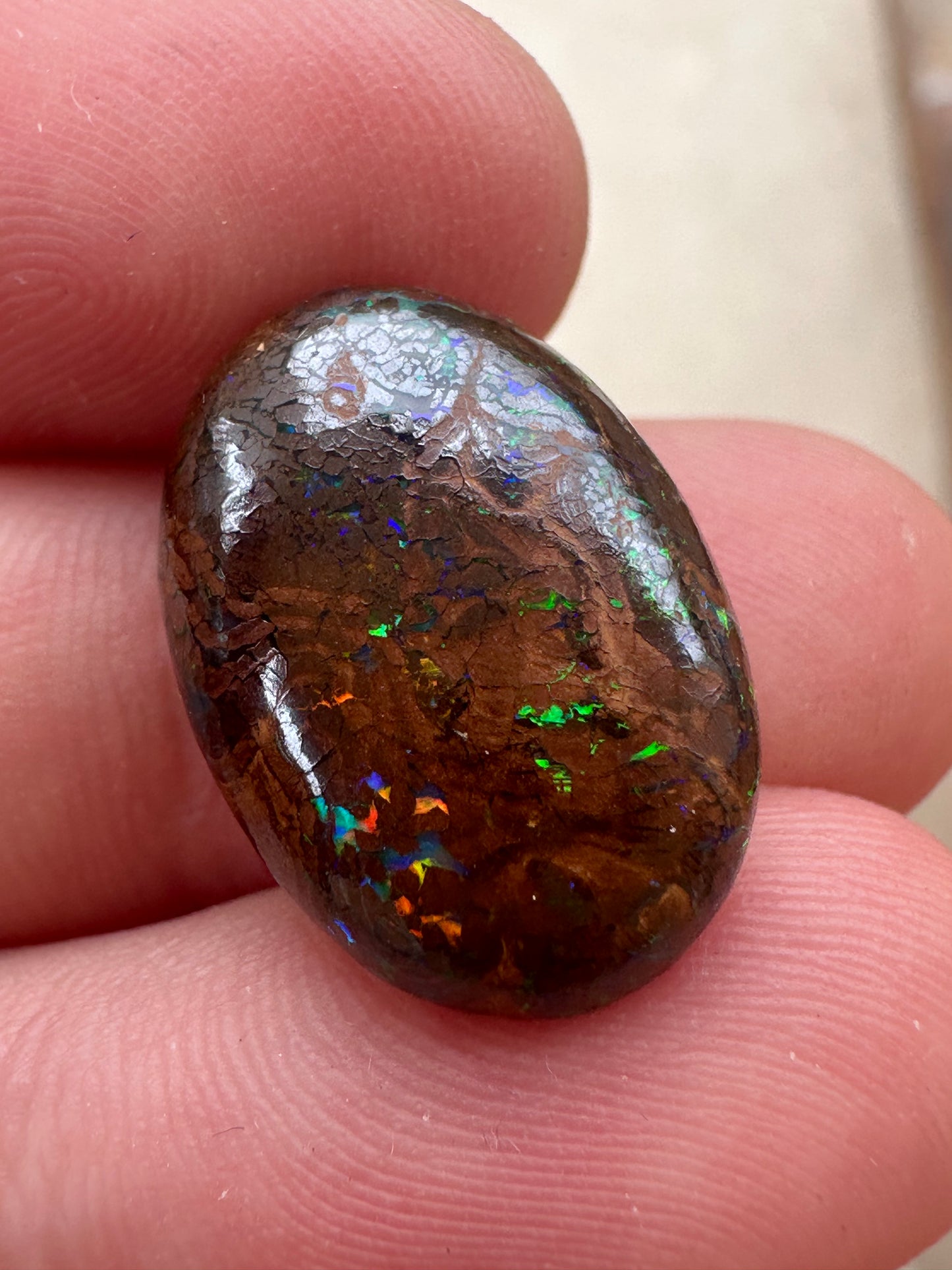 Opal Australian Queensland boulder unset pendant or ring multicolored opal 10cts