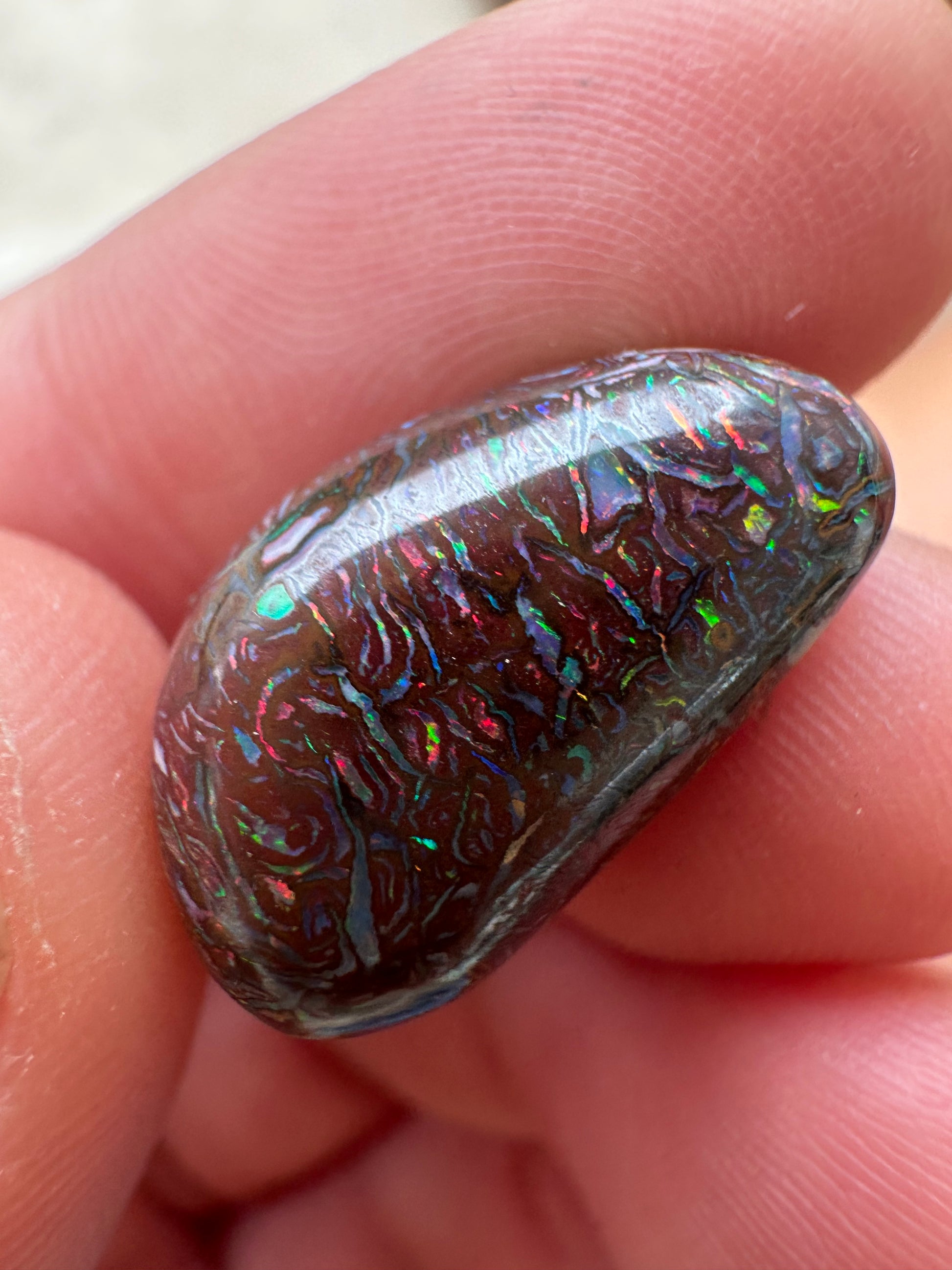 Opal Australian Queensland boulder unset pendant or ring multicolored opal 12 cts