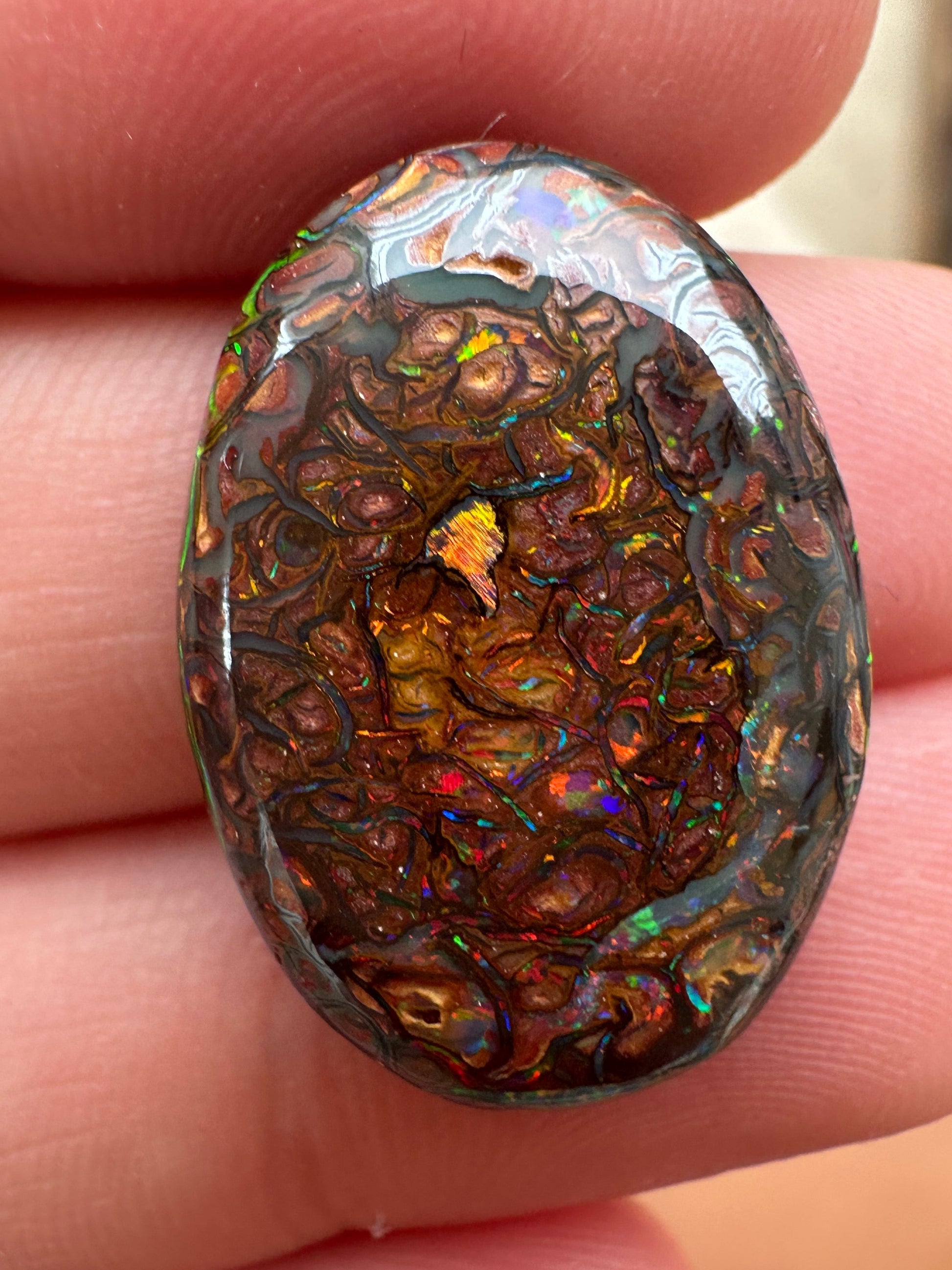 Opal Australian Queensland boulder unset pendant or ring multicolored opal 15.50 cts