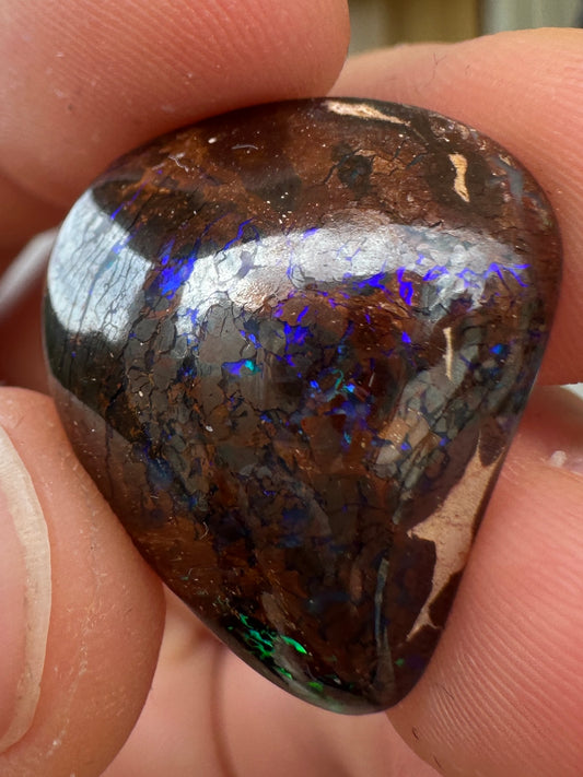 Opal Essence Queensland cut Boulder opal unset pendant or ring 18.6 cts