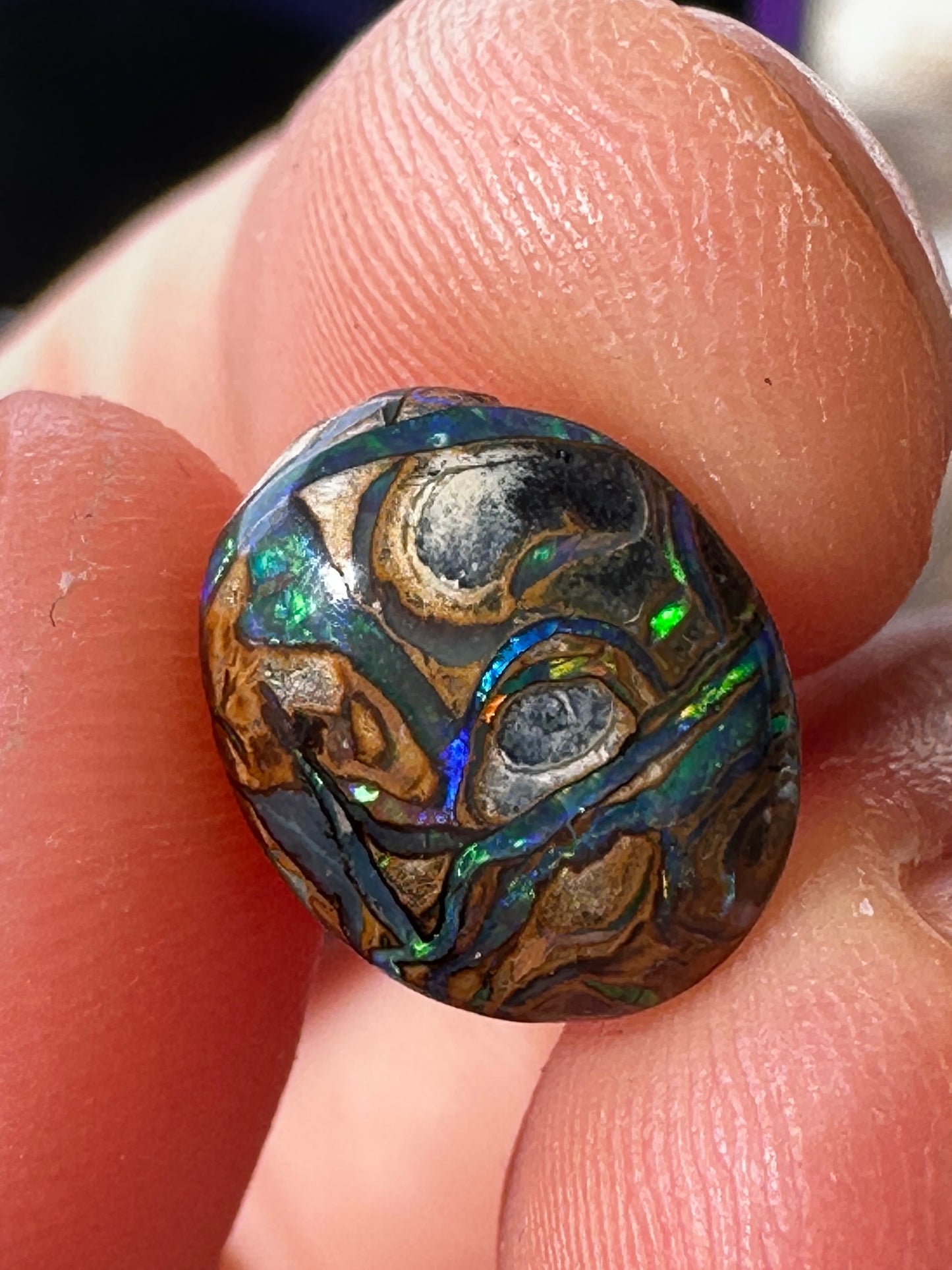 Opal Essence Queensland cut Boulder opal unset pendant or ring 2.05 cts